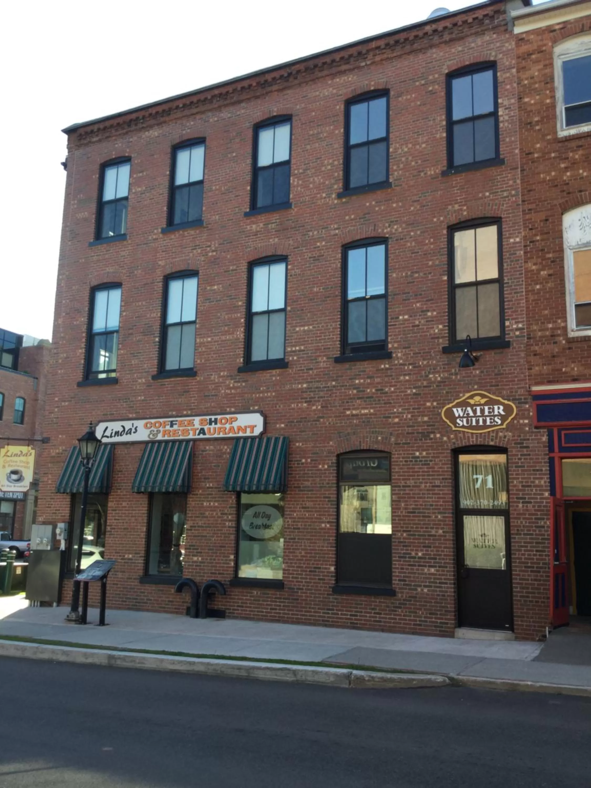 Property Building in Water Suites