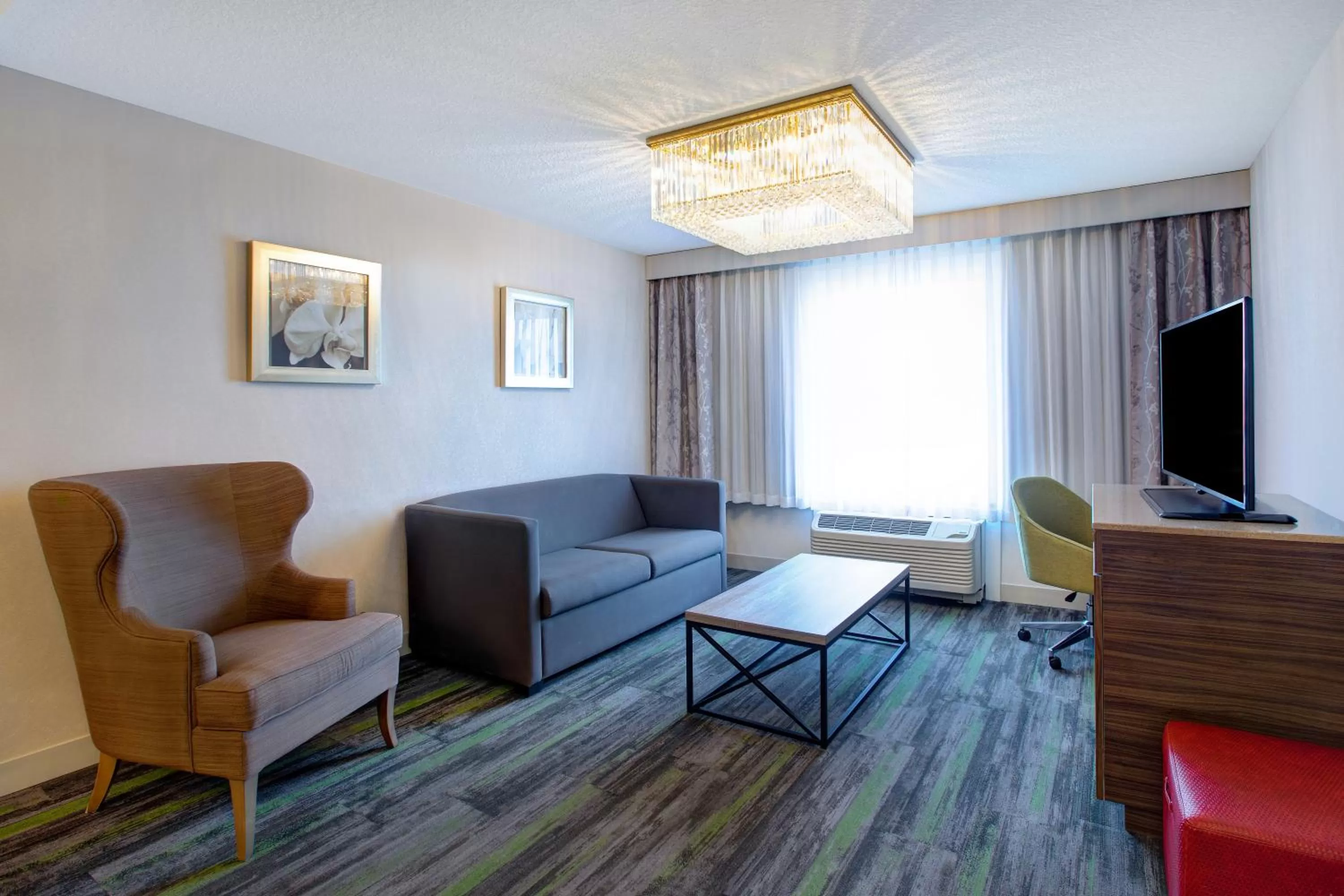 Ramada by Wyndham St Paul AB