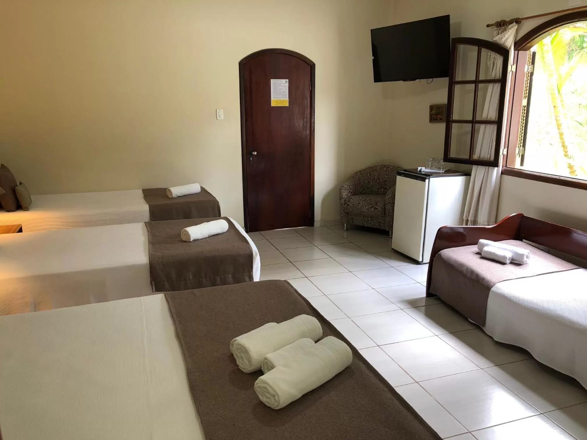 Photo of the whole room, Bed in Pousada Le Sapê