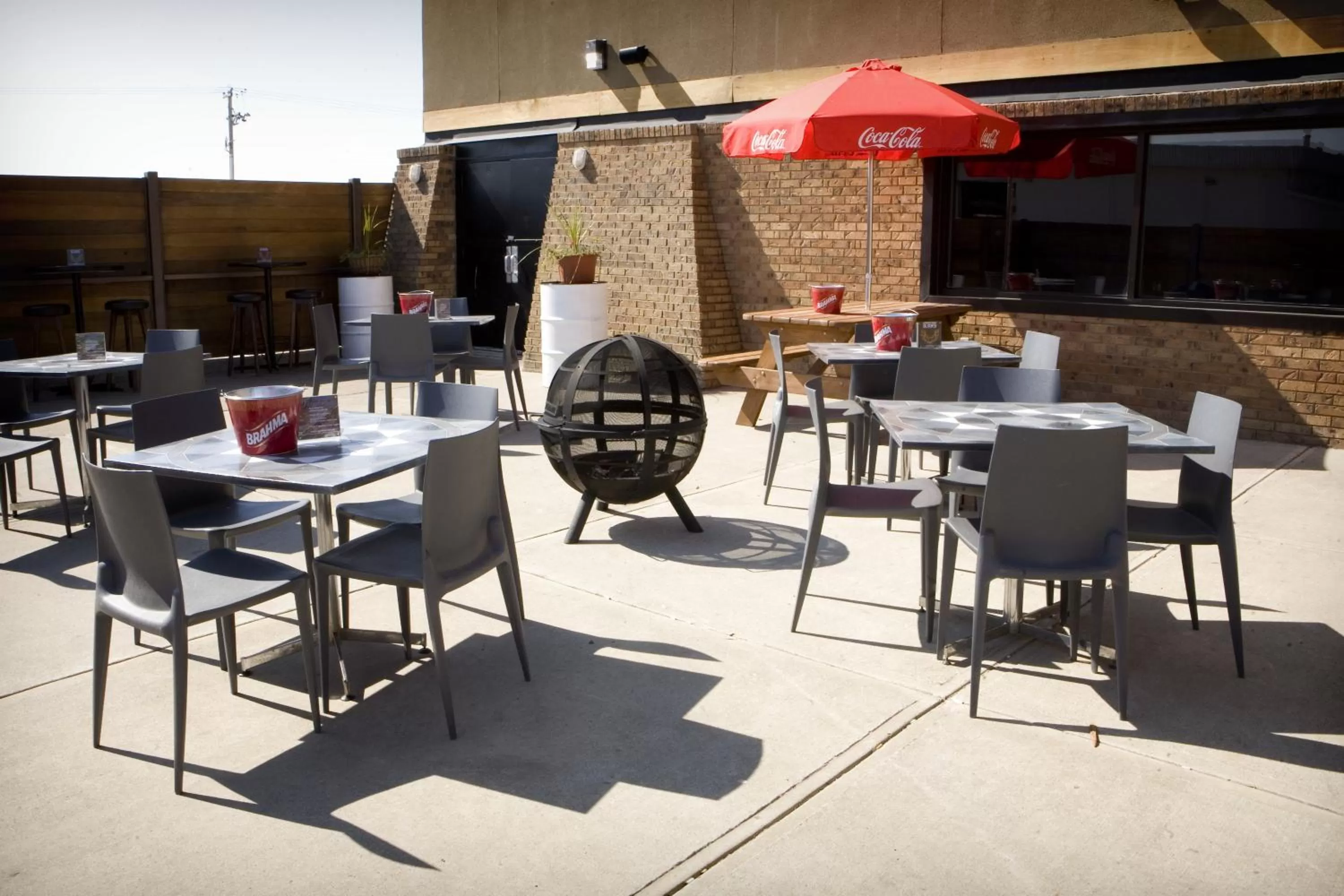 Restaurant/places to eat in Heritage Inn Hotel & Convention Centre - Taber