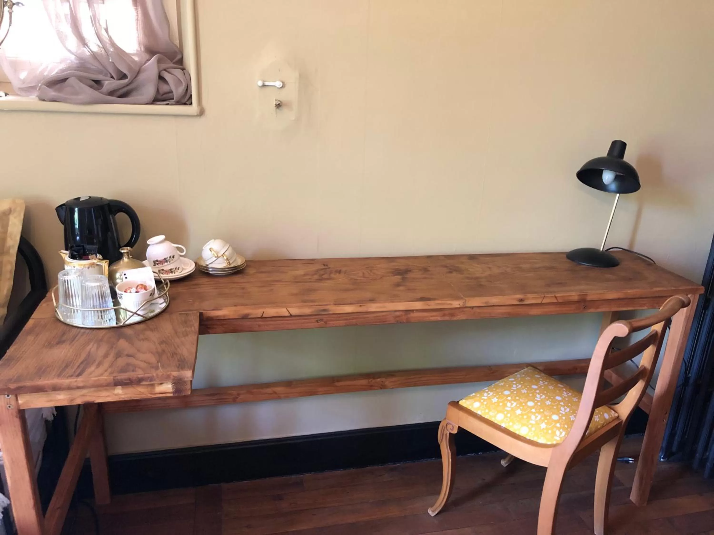 Coffee/tea facilities in Maison de la Comtesse