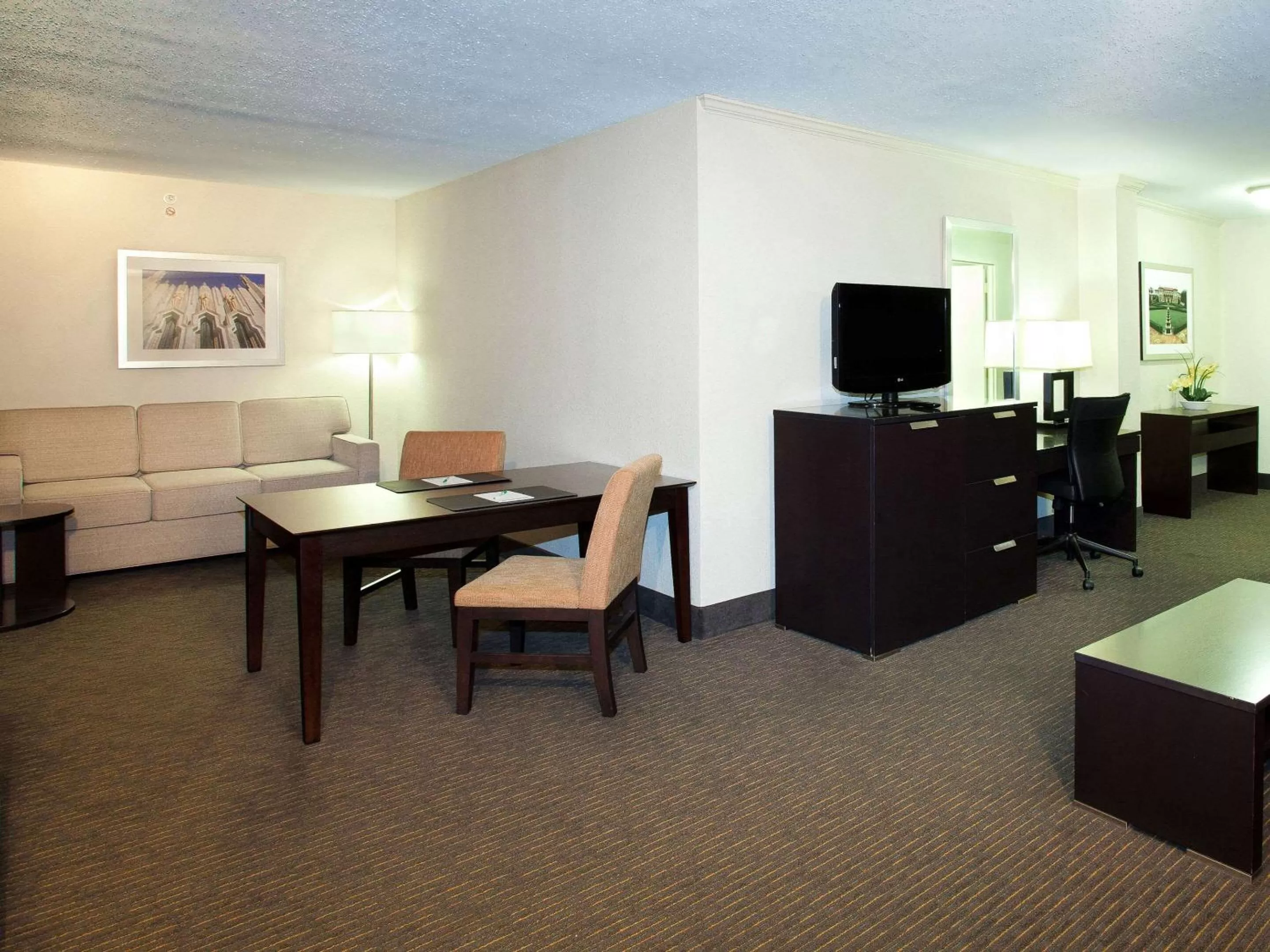 Photo of the whole room, TV/Entertainment Center in 17 West Hotel, Ascend Hotel Collection