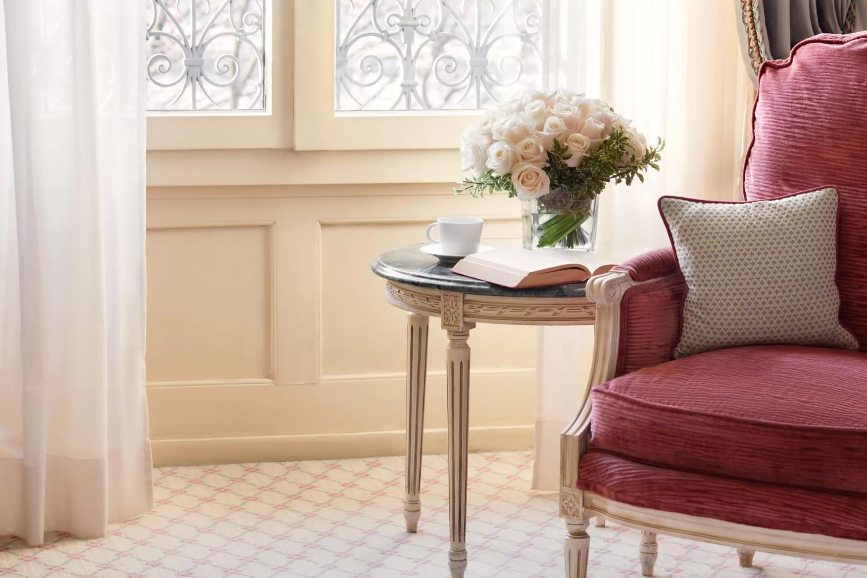 Seating area in Beau-Rivage Genève