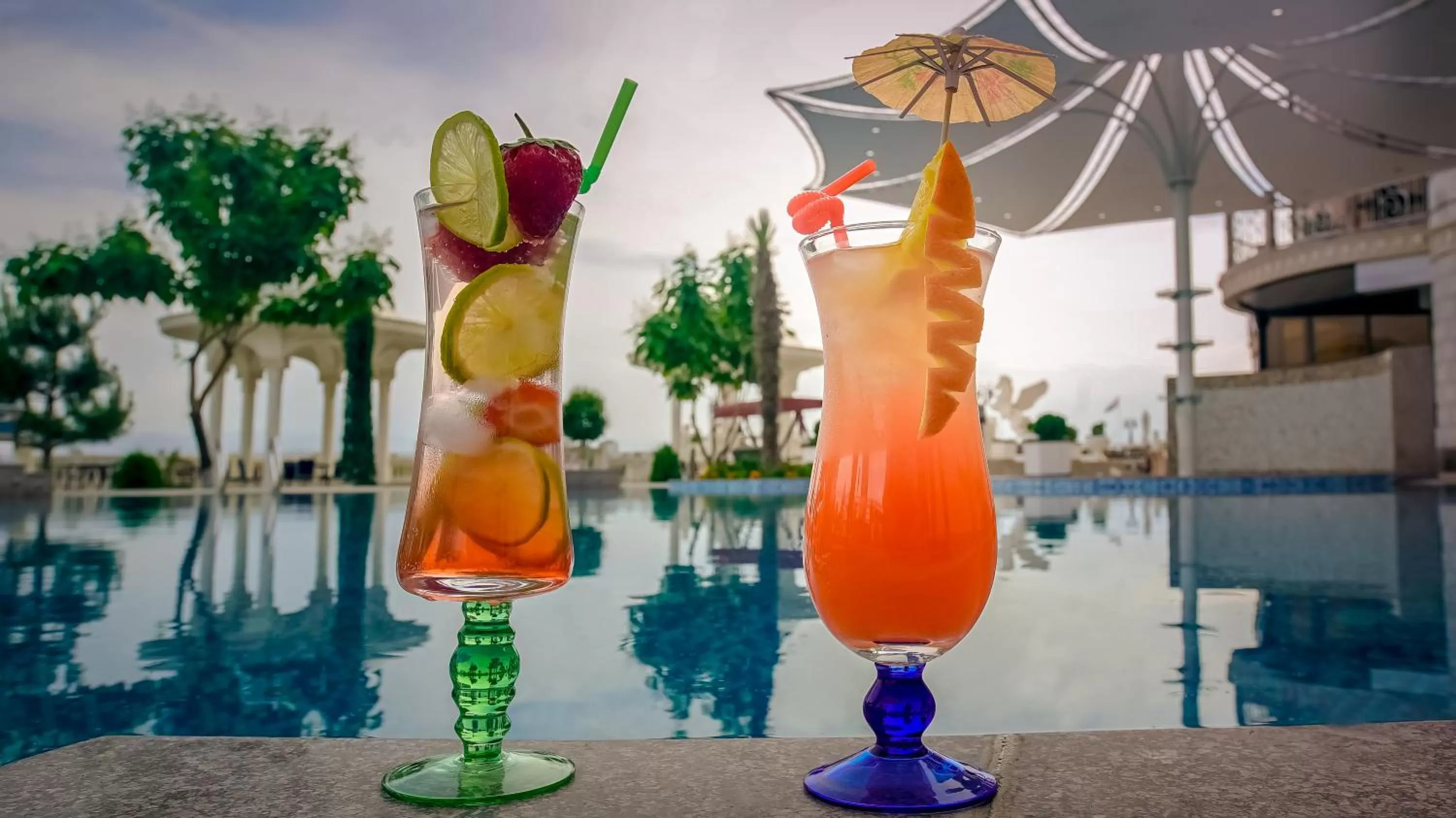 Swimming pool in Parliament Palace Hotel