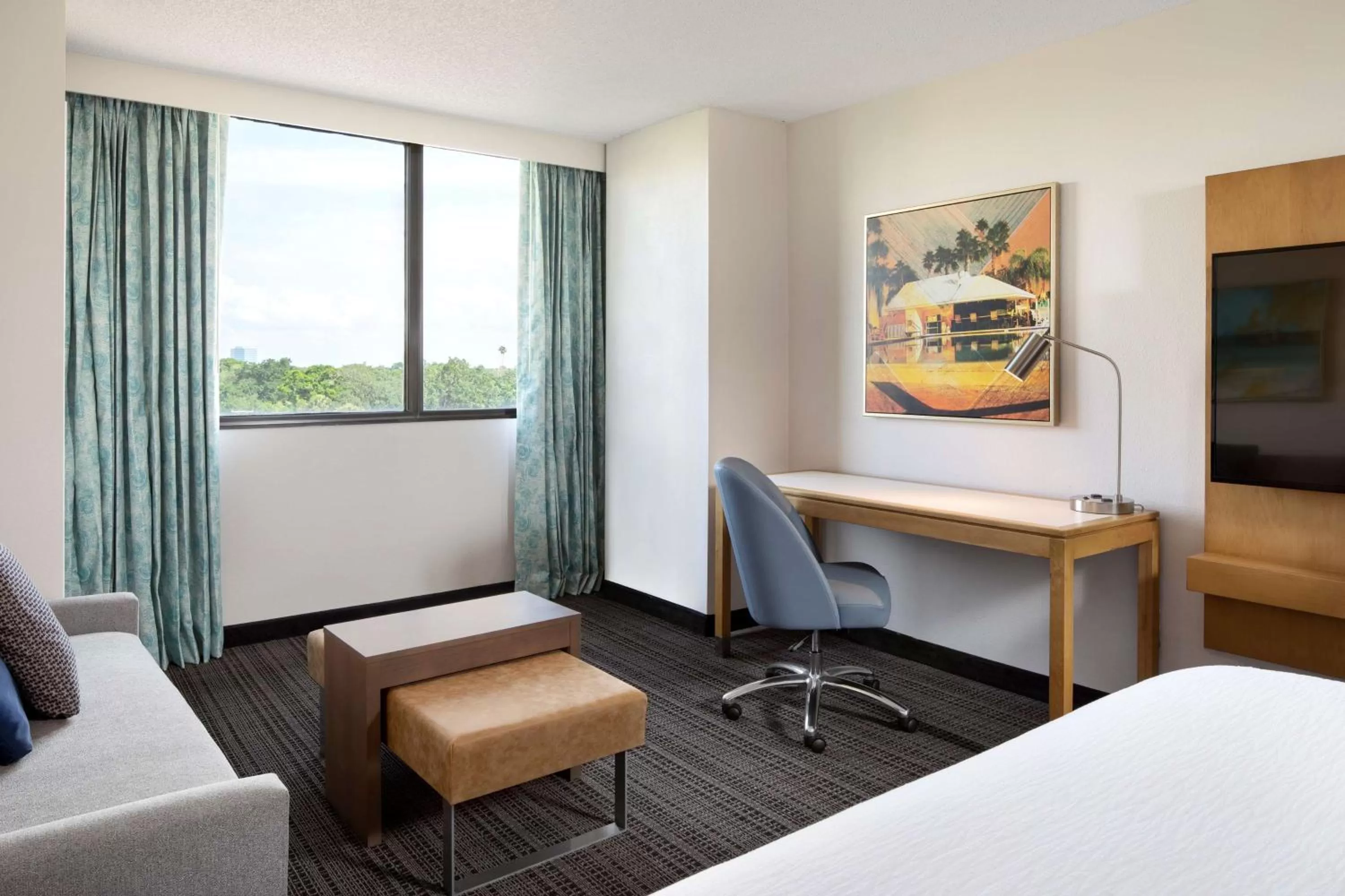 Bedroom, Bed in Embassy Suites by Hilton Tampa Airport Westshore