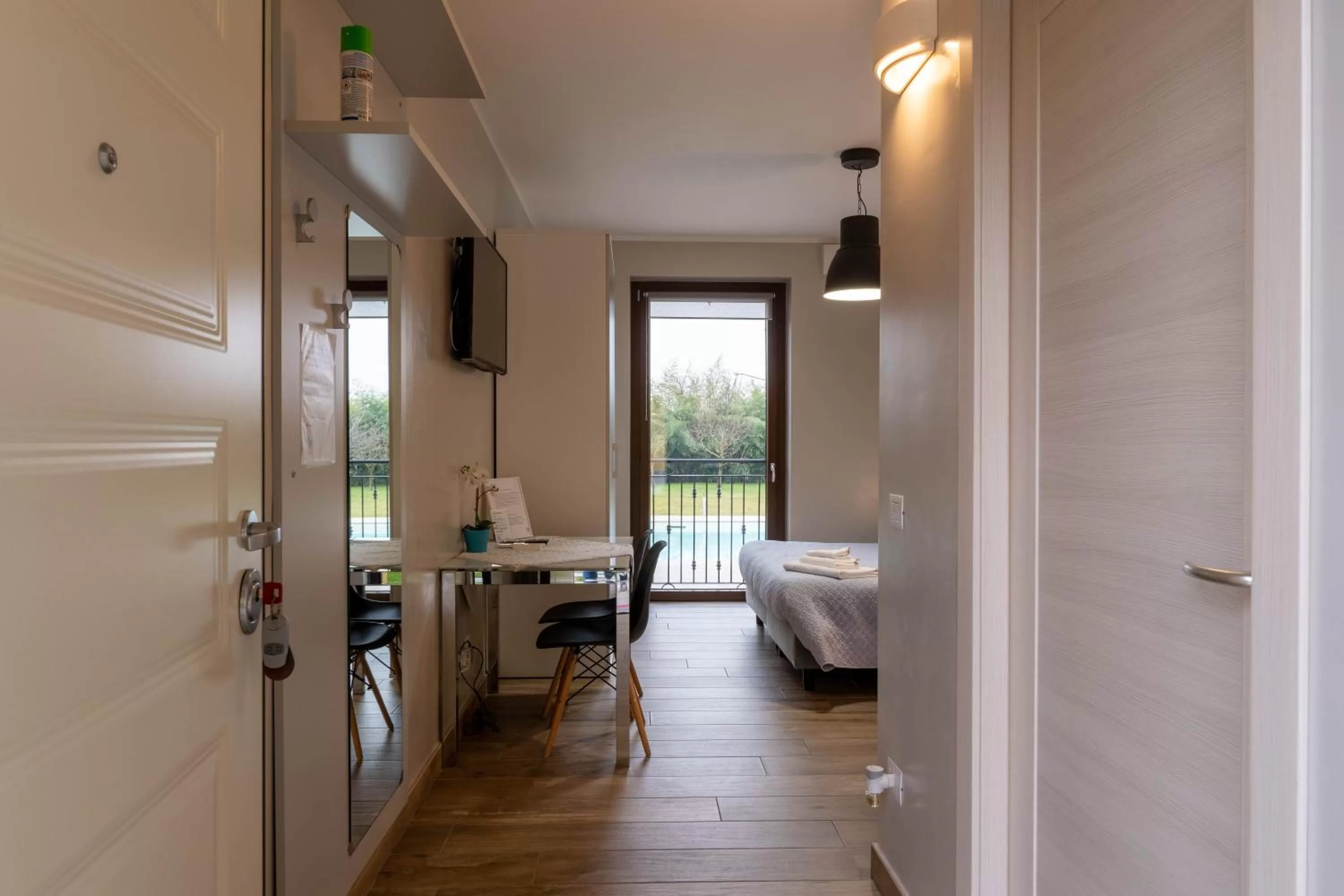 Photo of the whole room, Bed in Residence Le Palme