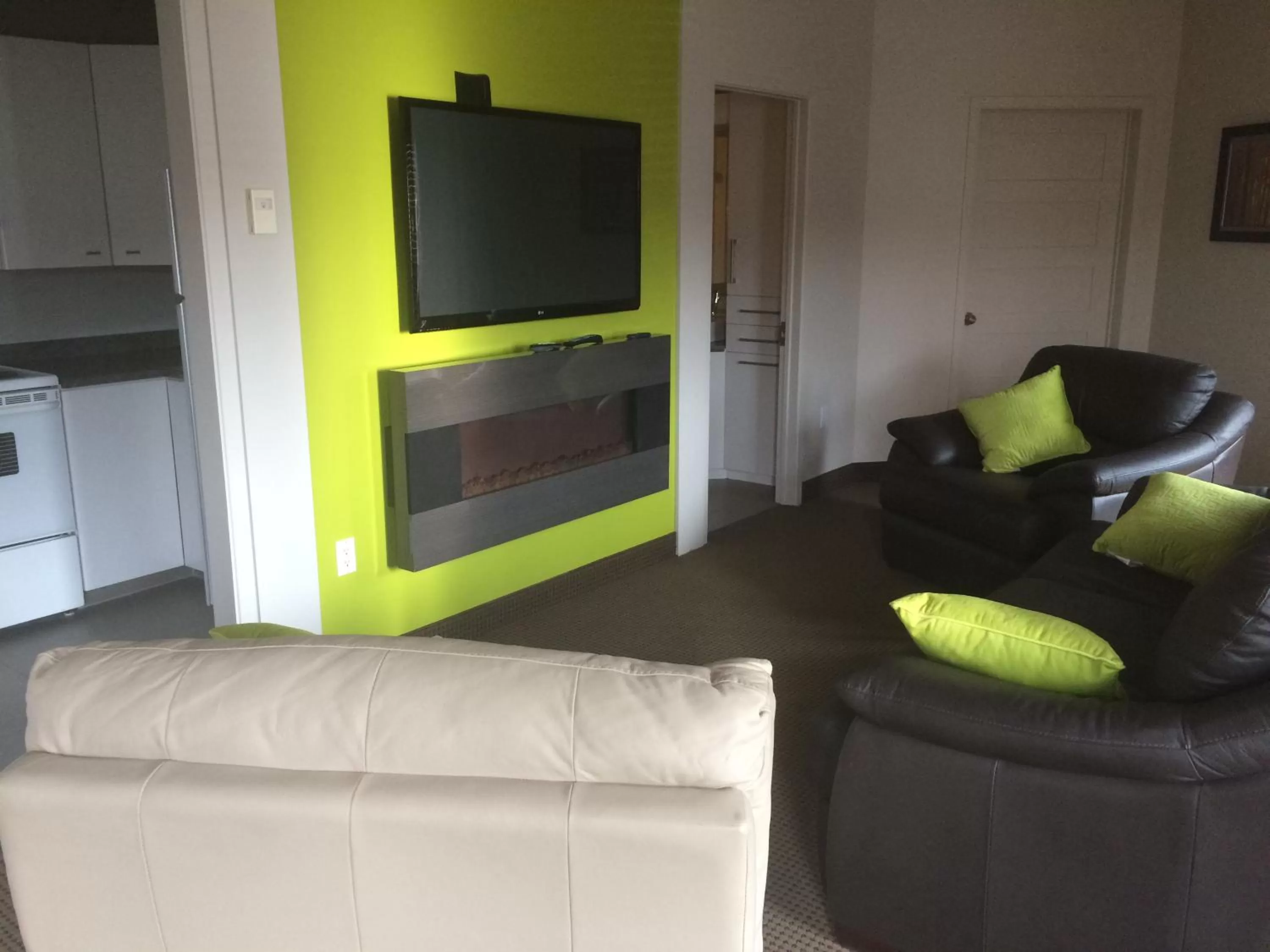 Kitchen or kitchenette in Auberge l'Ambassadeur