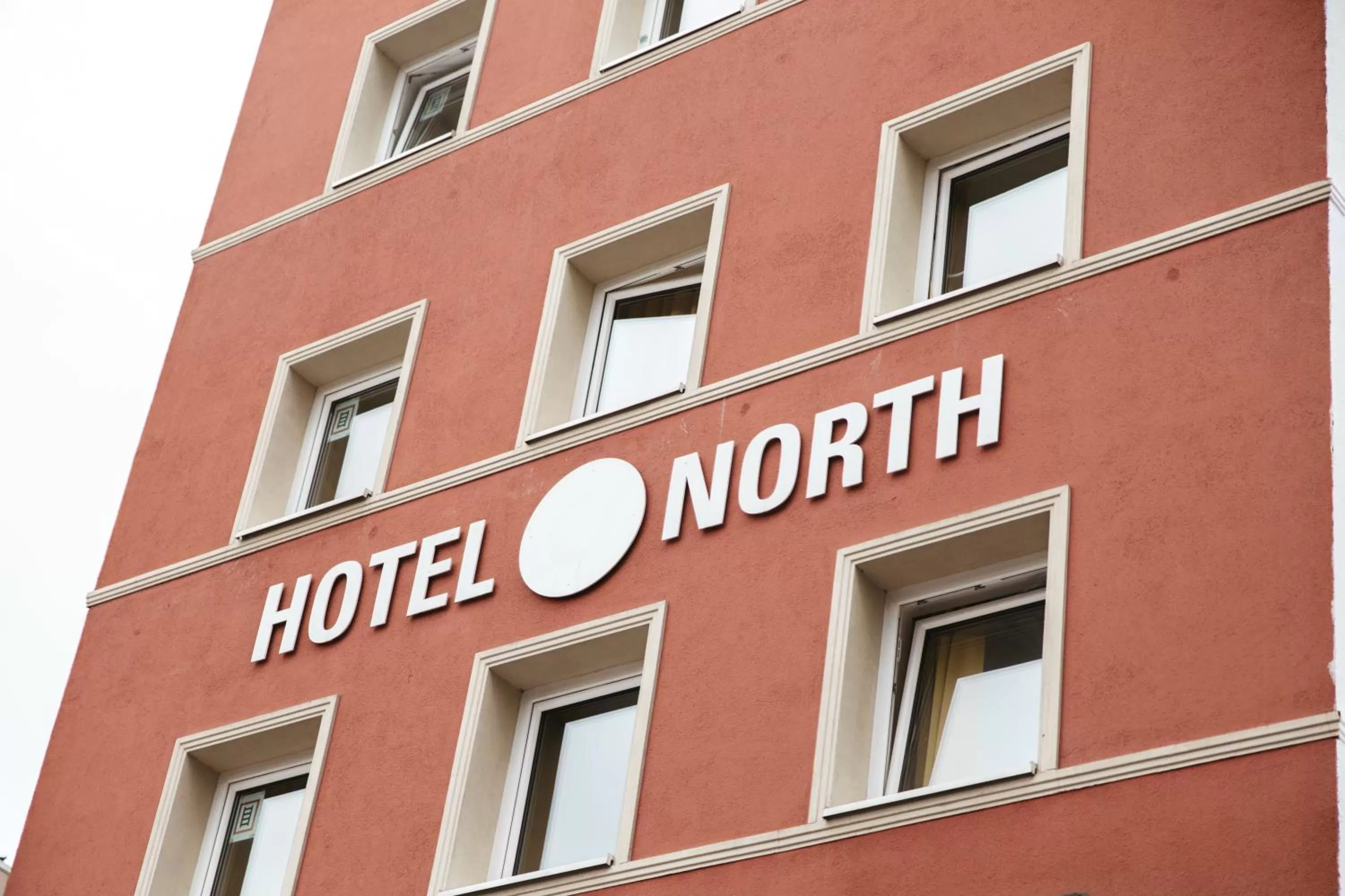Facade/entrance in North-Hotel