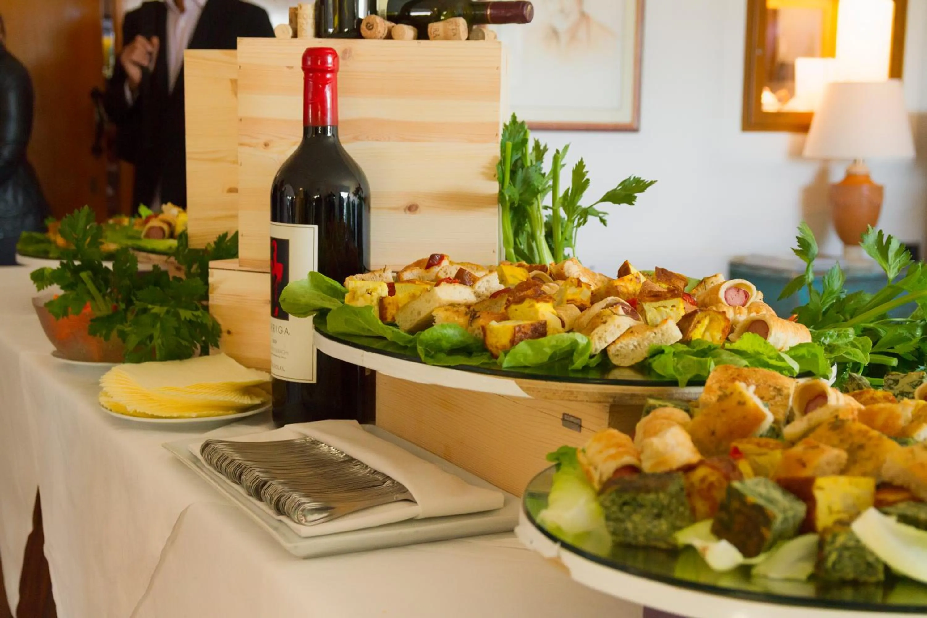 Lounge or bar in Hotel Luci di la Muntagna