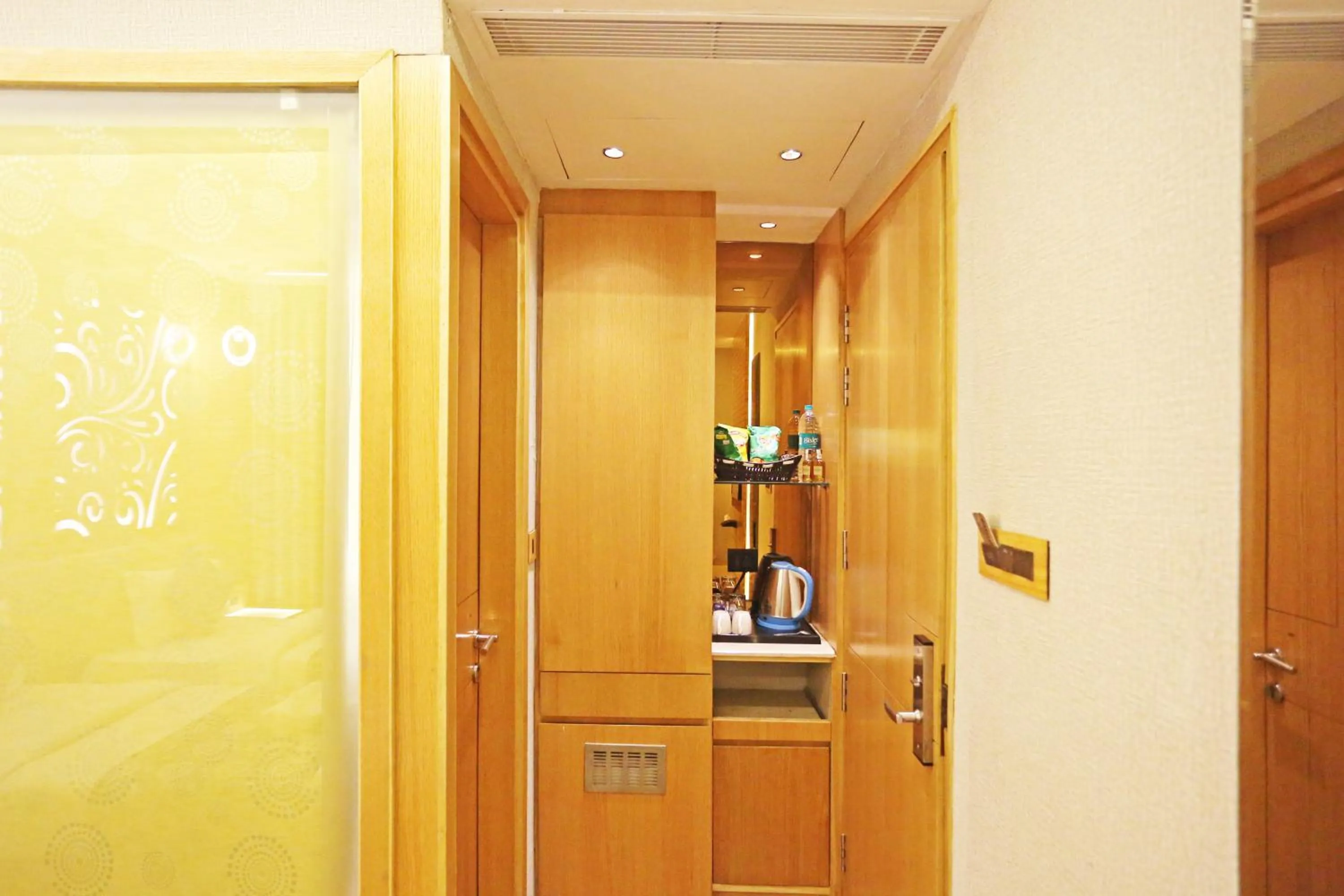 Drinks in JRD Luxury-Business Hotel