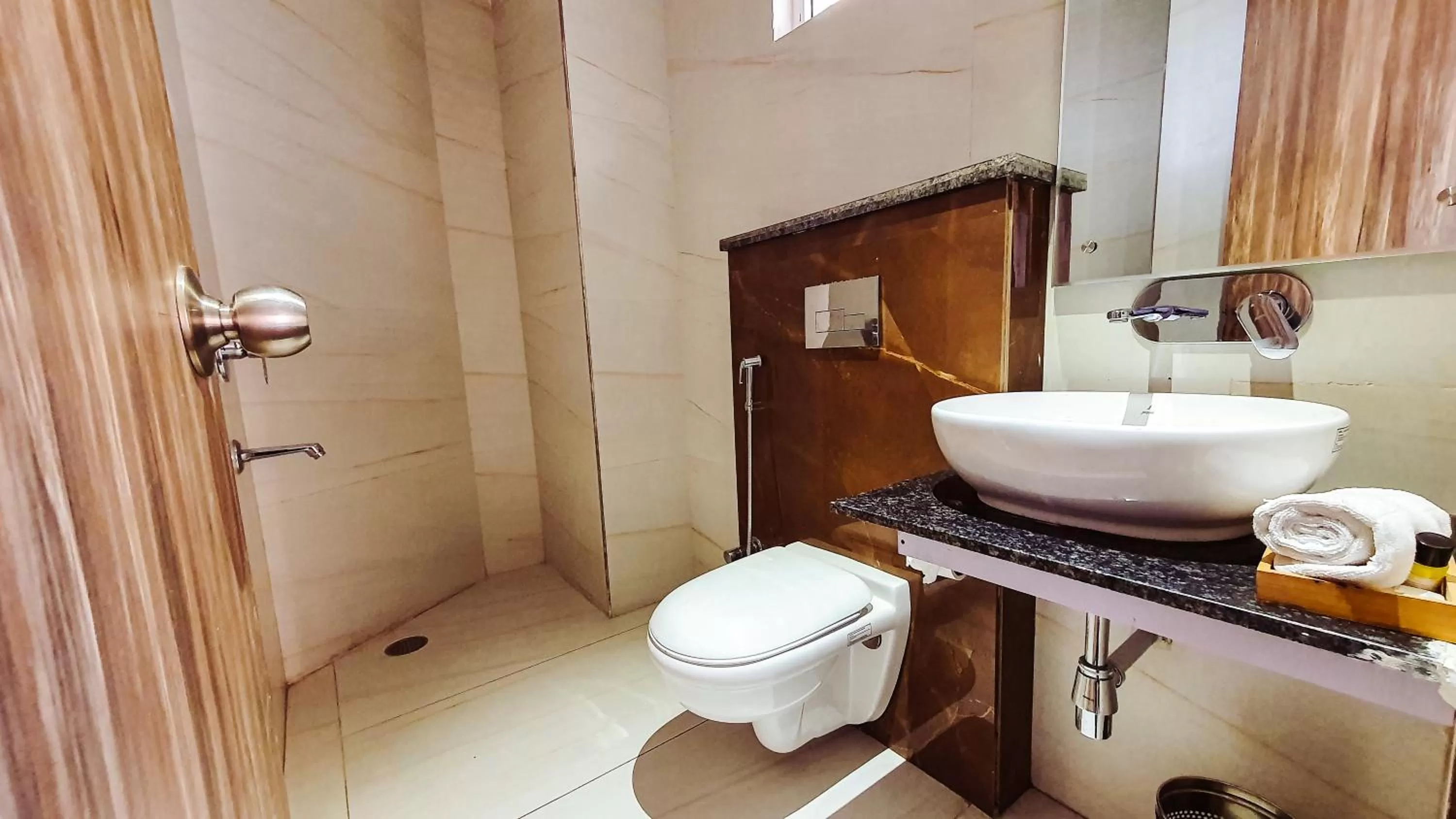 Bathroom in Aura Rooms