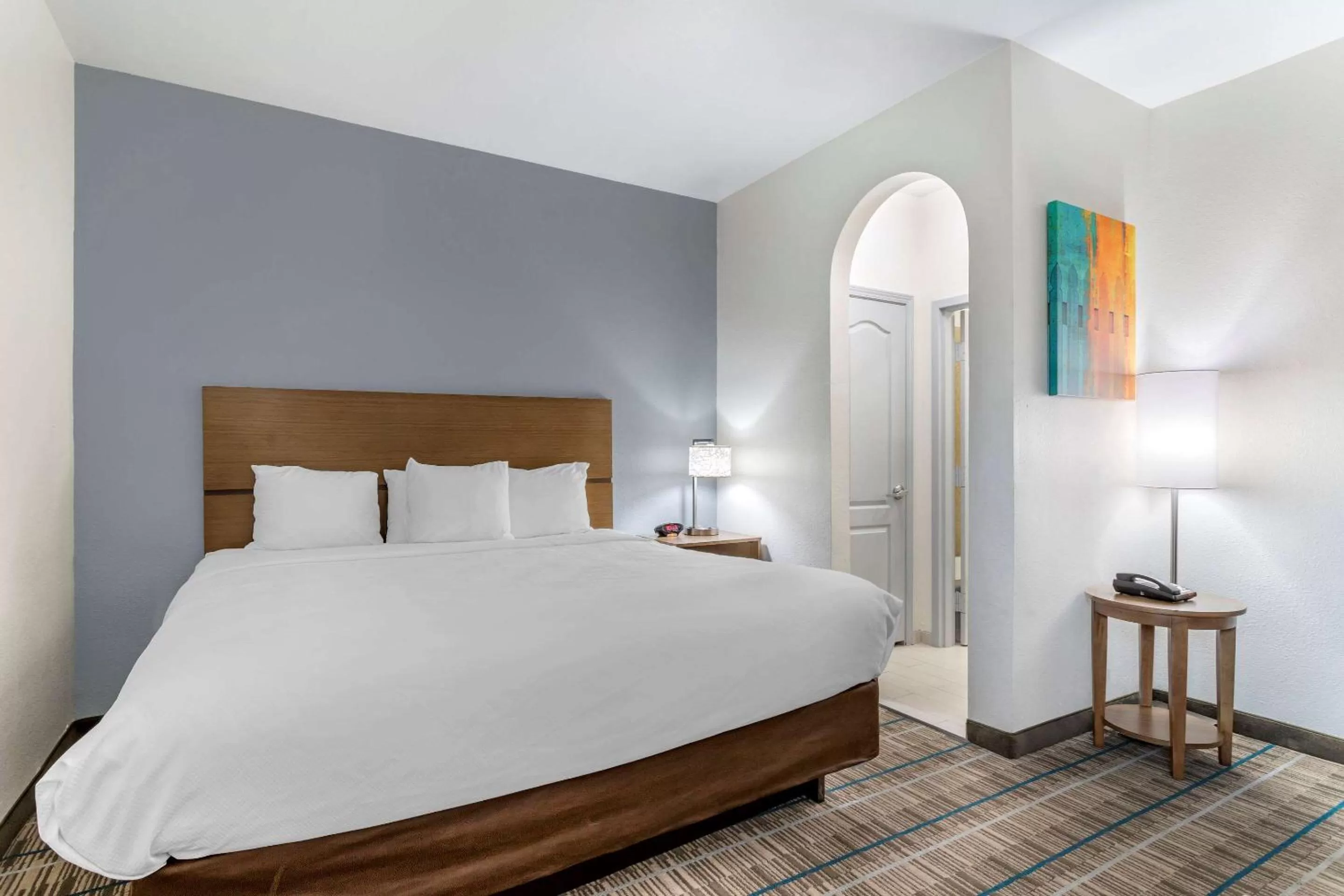 Photo of the whole room, Bed in MainStay Suites Port Arthur - Beaumont South