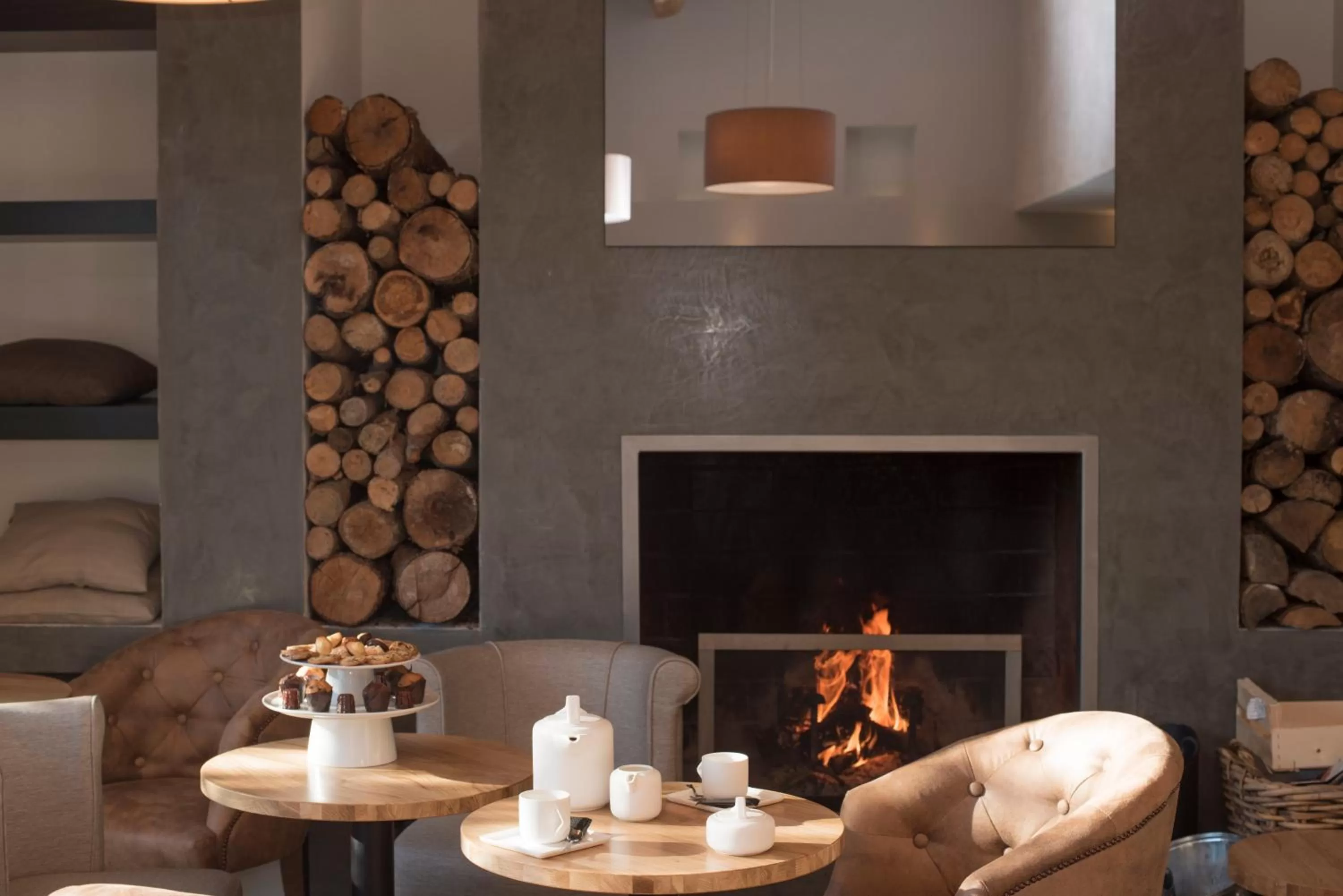 Communal lounge/ TV room in Domaine la Pierre Blanche