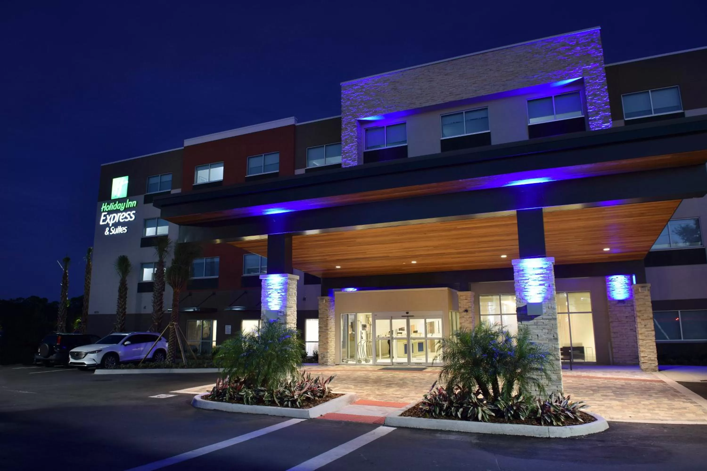 Property building in Holiday Inn Express & Suites - Orlando - Southeast by IHG