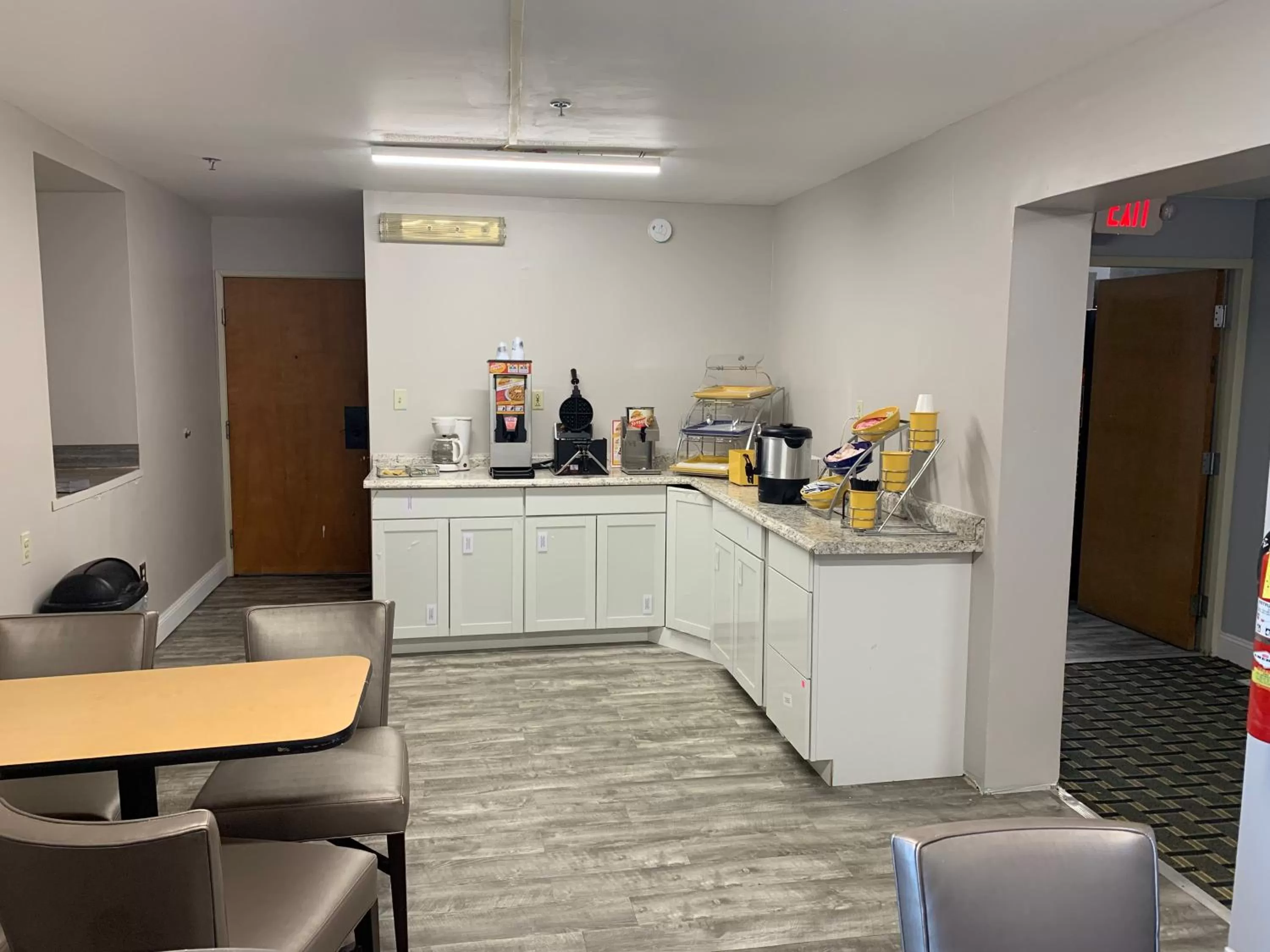 Days Inn by Wyndham Thomson