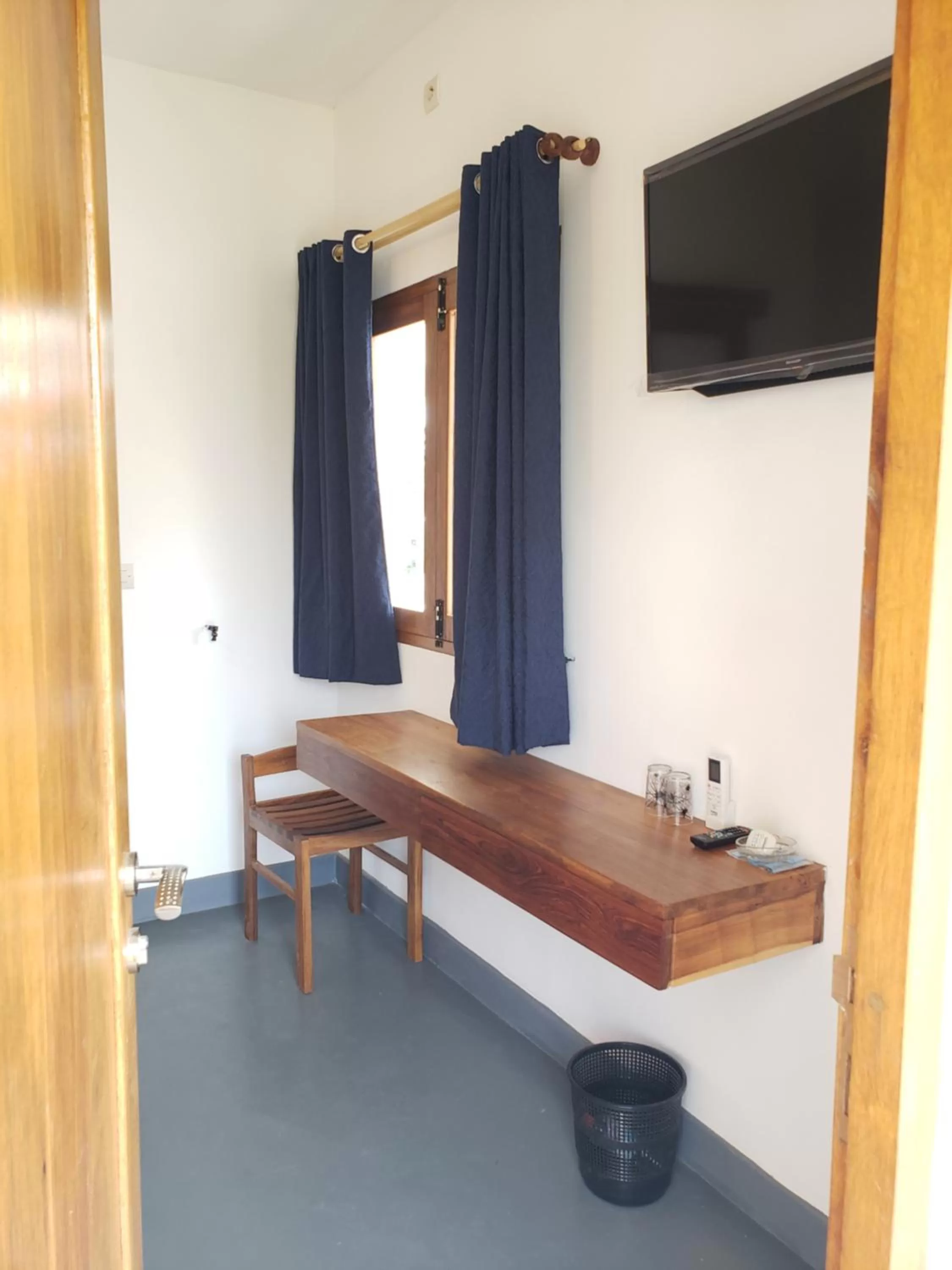 Communal lounge/ TV room in SATRANA HOTEL TAMATAVE