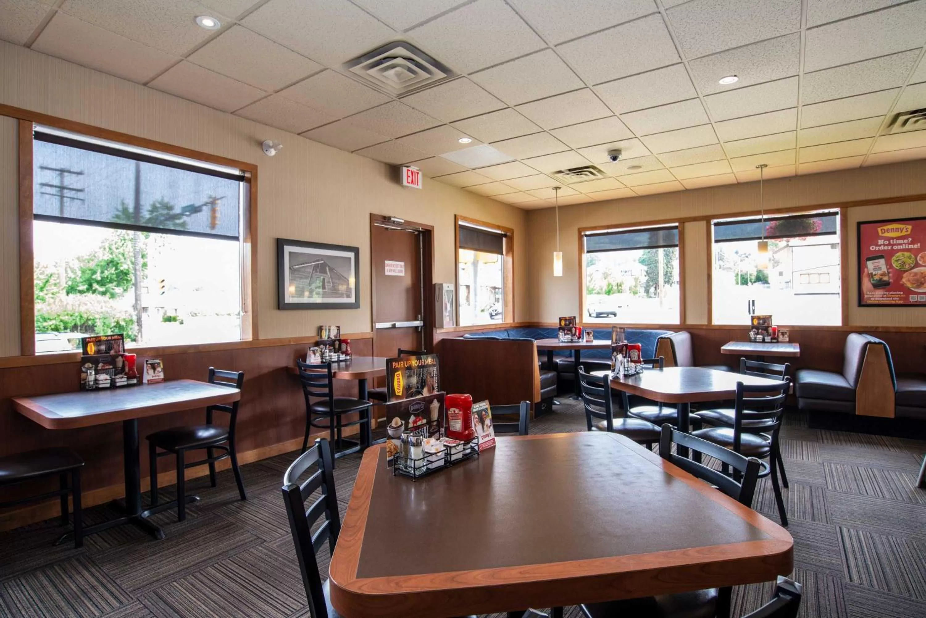 Restaurant/places to eat in Sandman Inn Kamloops