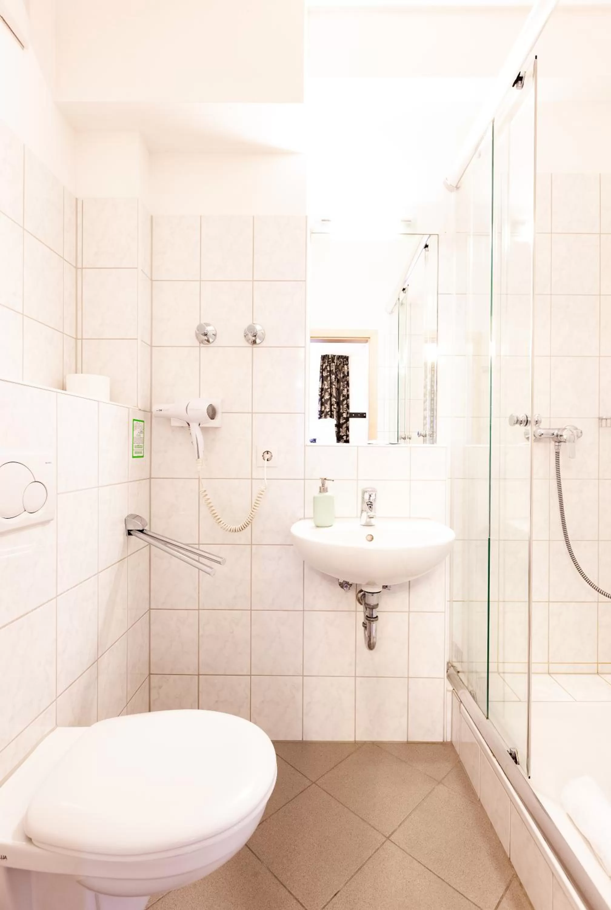 Bathroom in BrauHotel Bonn