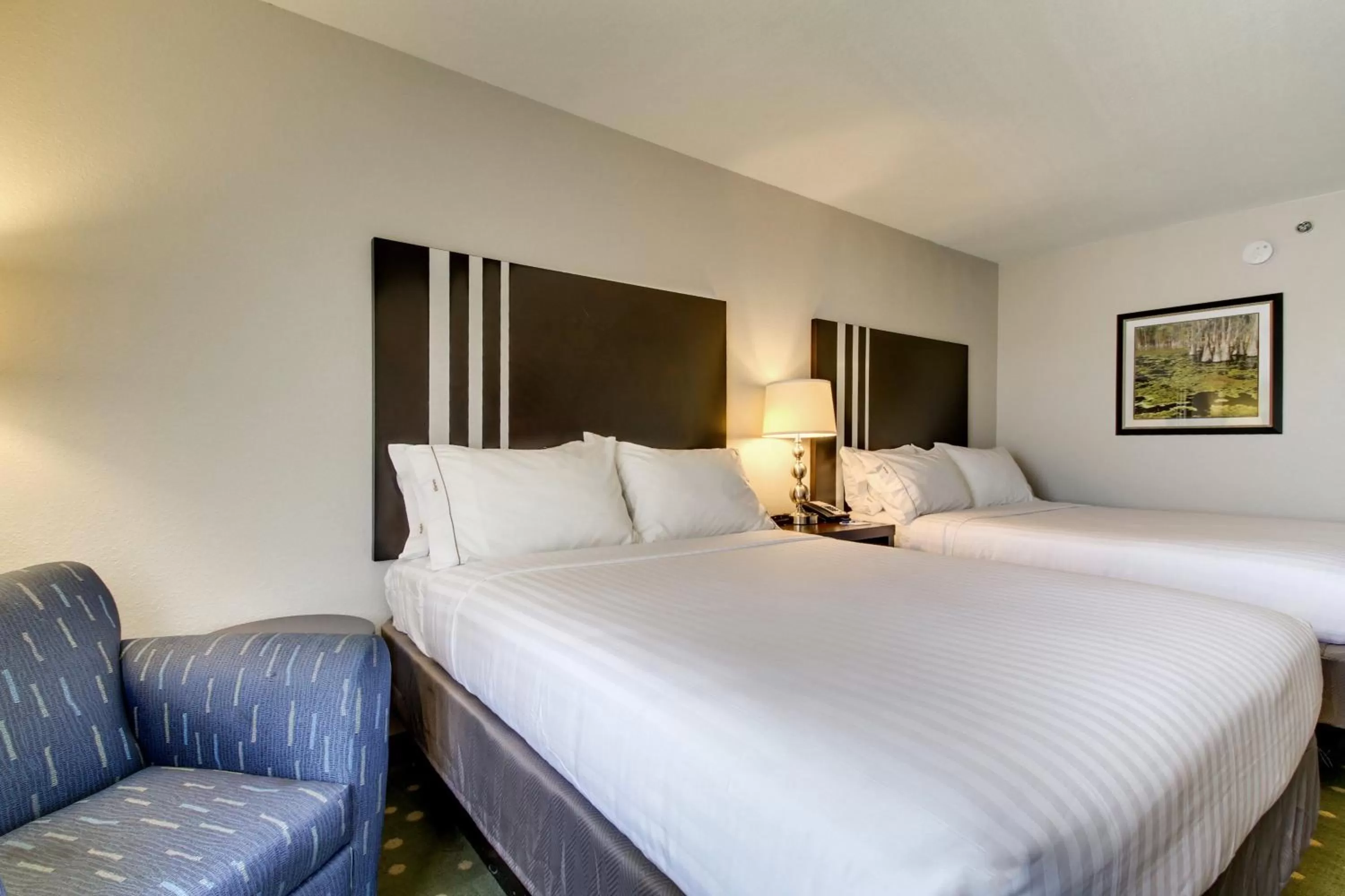 Photo of the whole room, Bed in Holiday Inn Express Hotel & Suites Live Oak by IHG