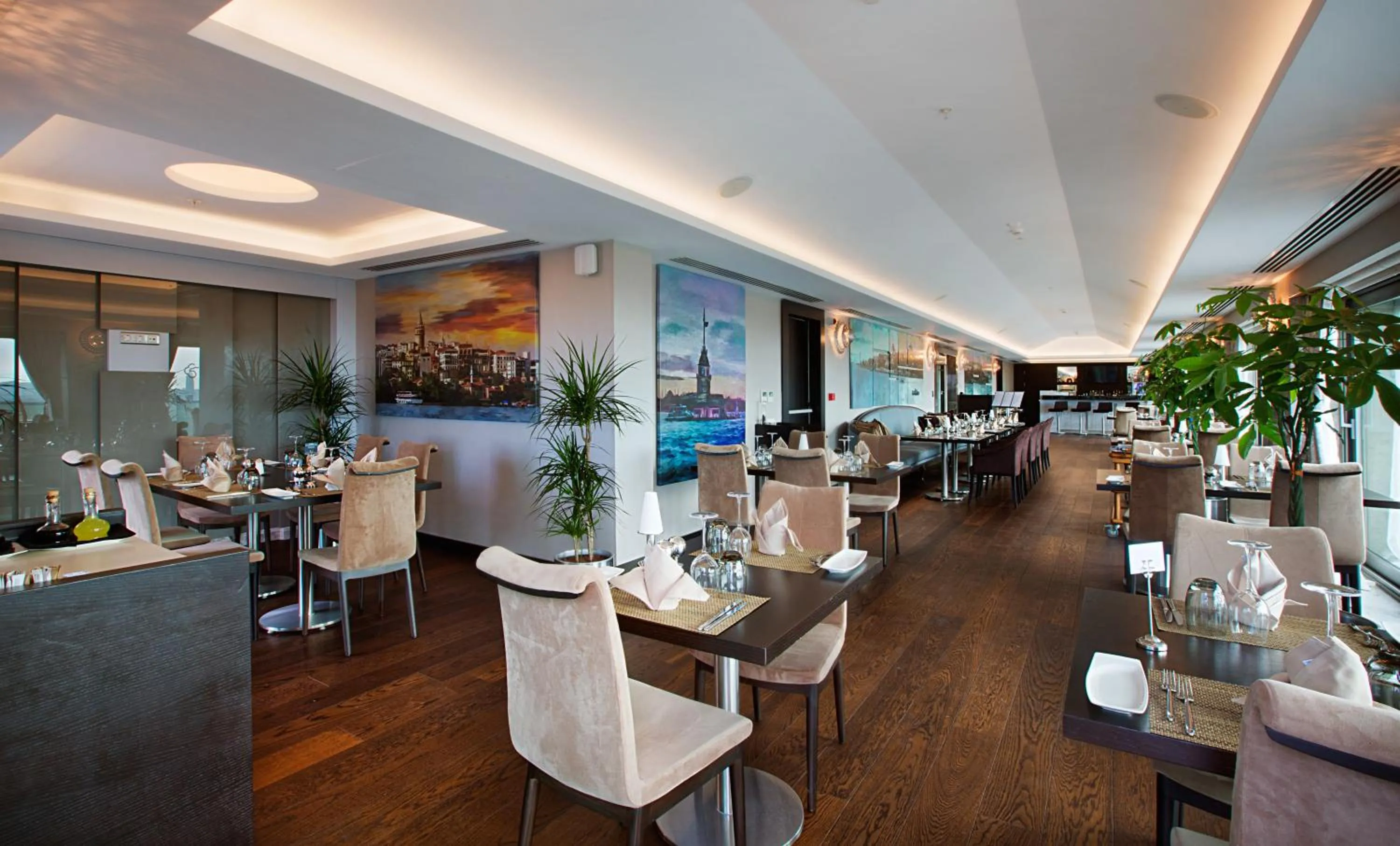 Restaurant/places to eat in Dedeman Bostanci Istanbul Hotel & Convention Center