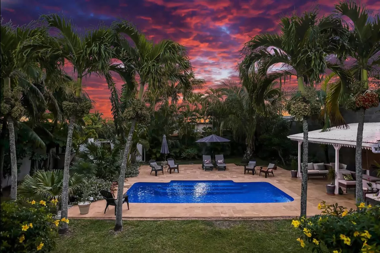 Swimming pool in La Case O zoizos