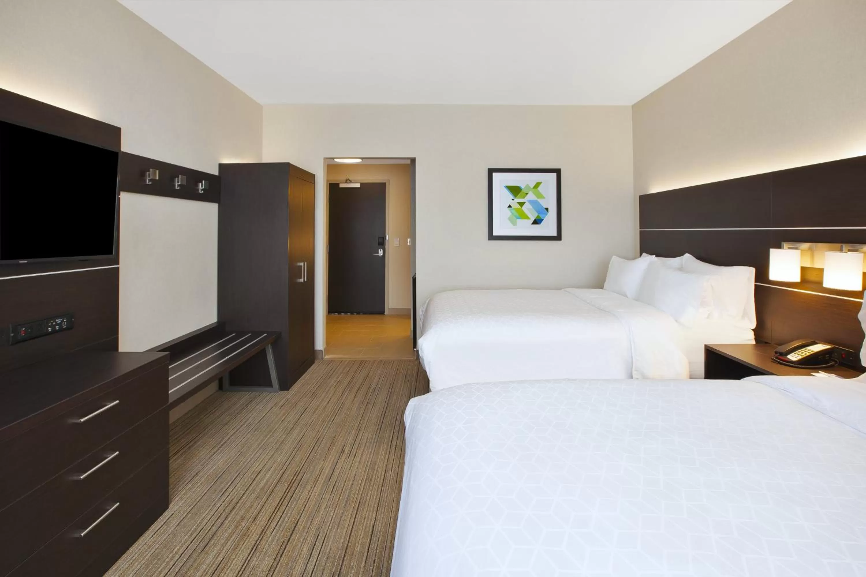 Photo of the whole room, Bed in Holiday Inn Express - Auburn Hills South by IHG