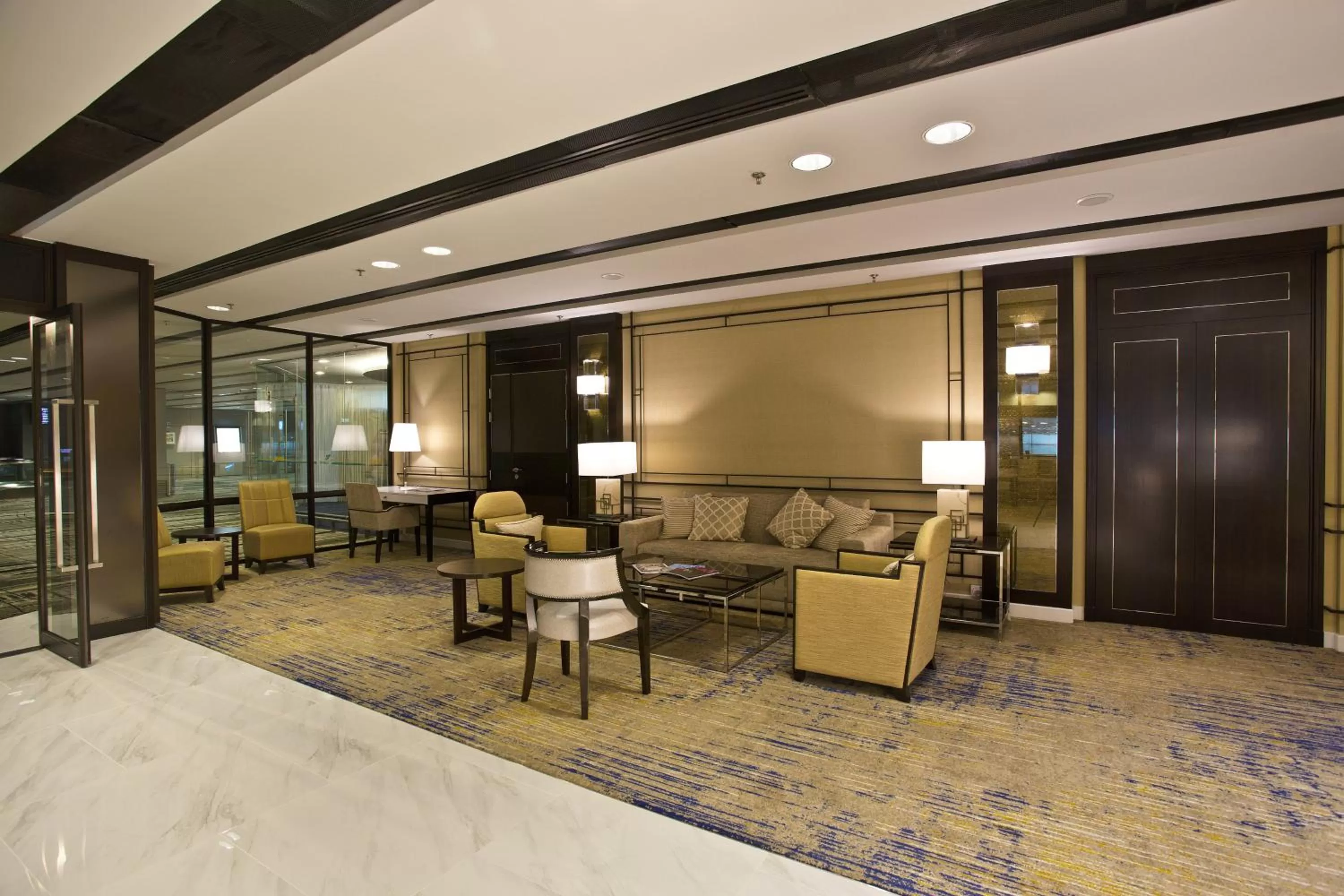 Lounge or bar in Ambassador Transit Hotel - Terminal 3