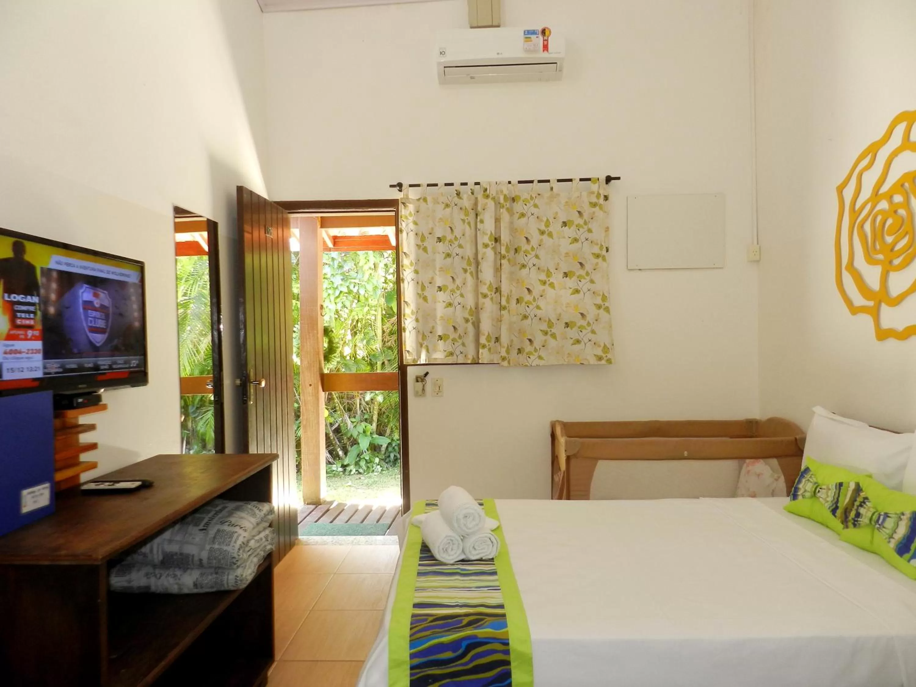 Suite with Balcony in Hotel Bosques do Massaguaçu