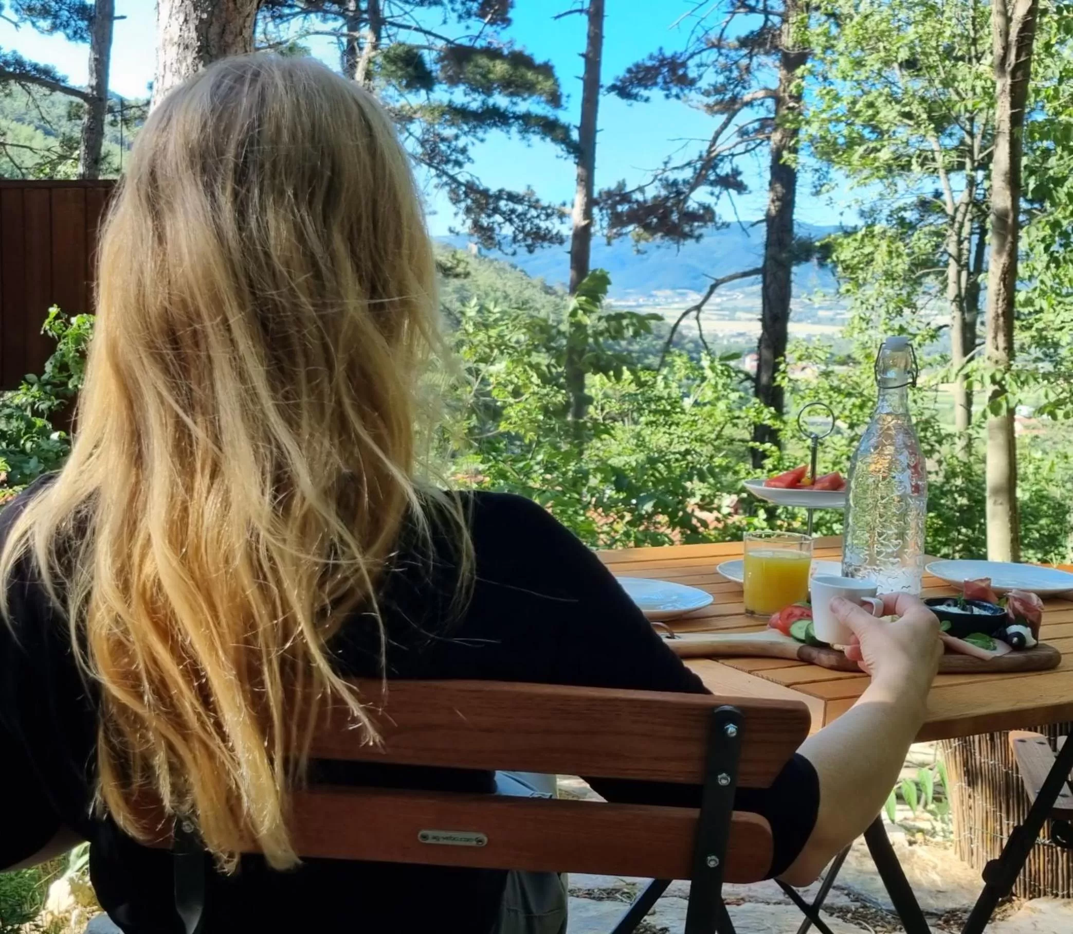 Breakfast in Theodosius Forest Village - Glamping in Vipava valley