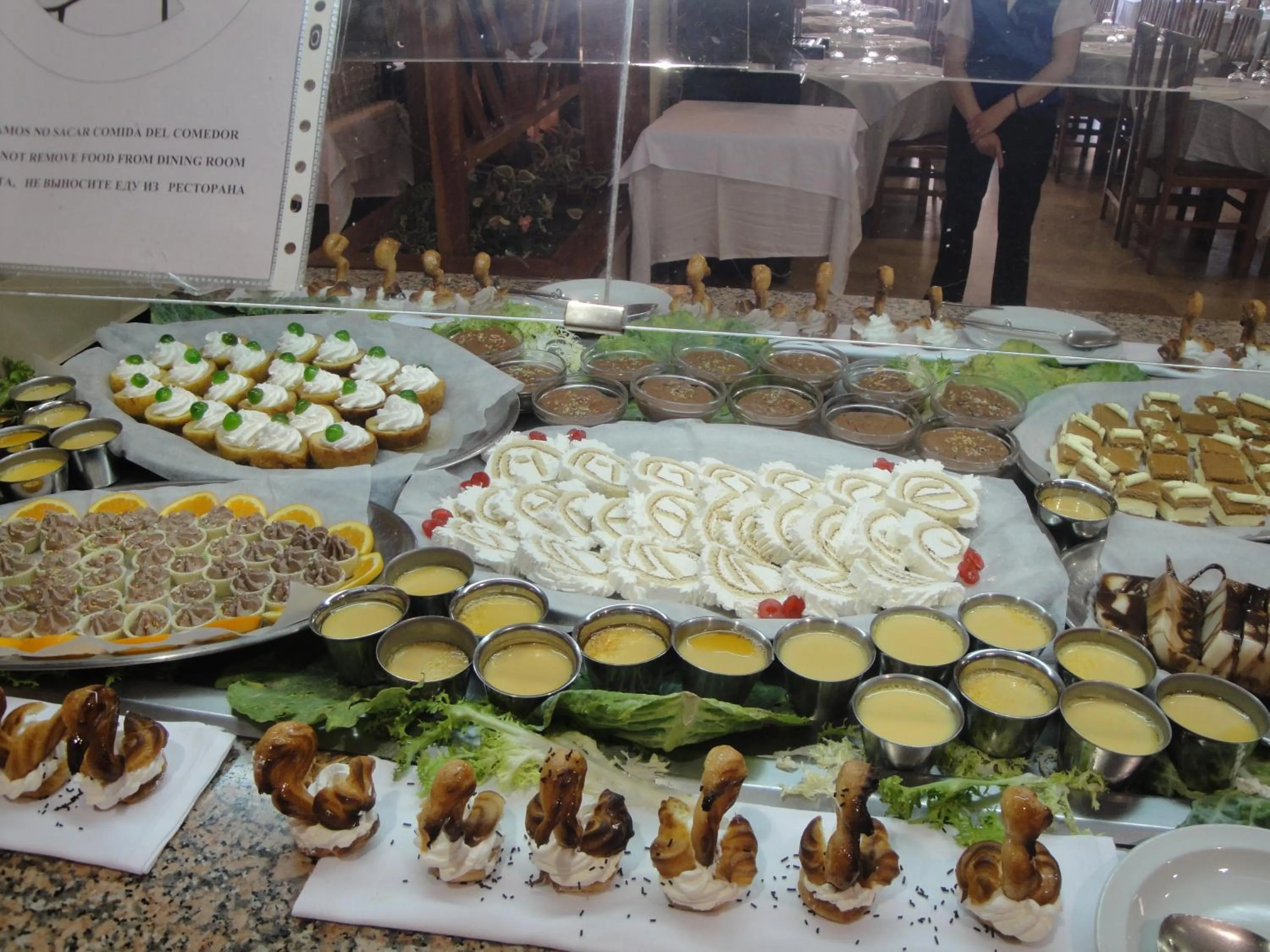 Food and drinks in Hotel Esplendid