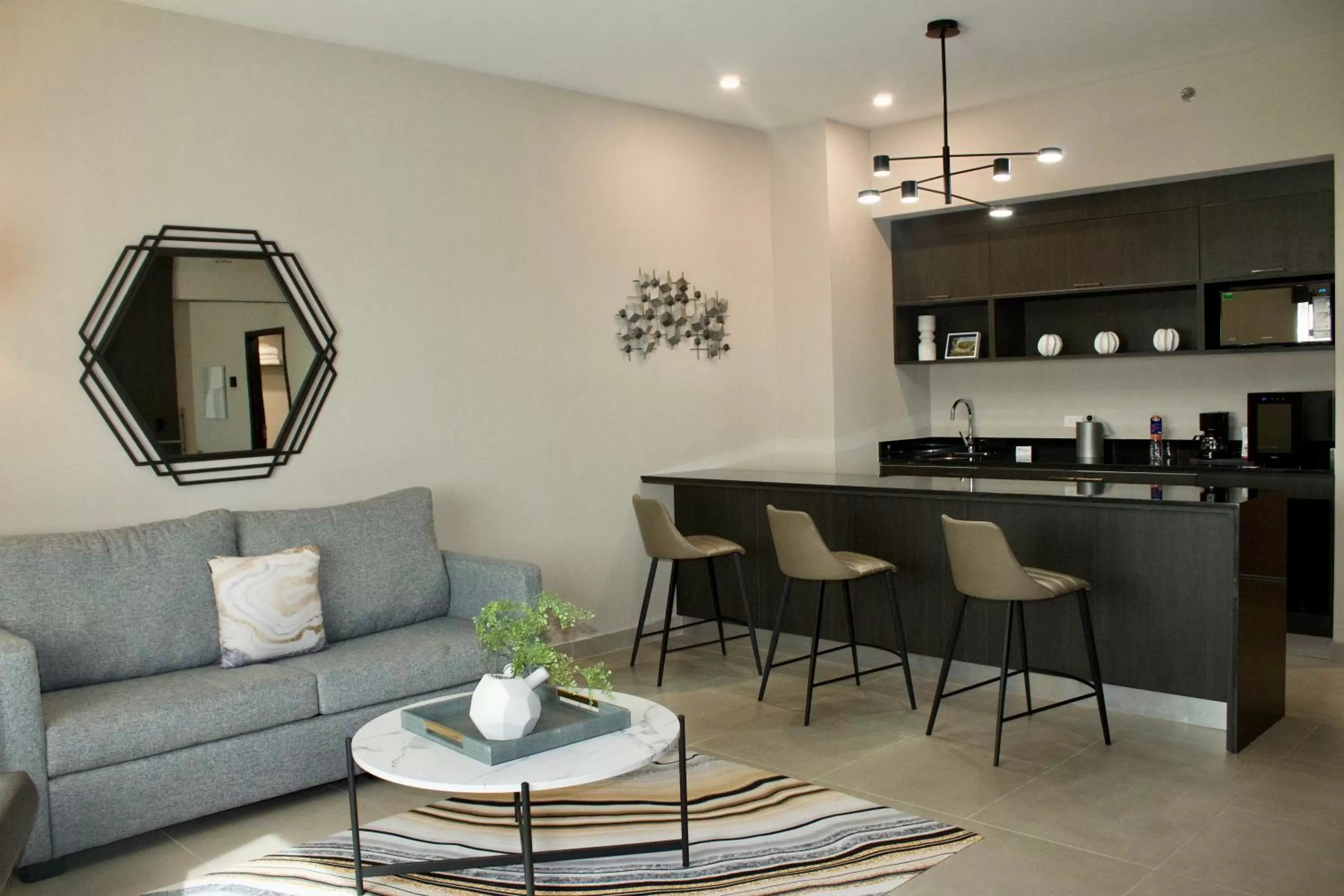 Kitchen or kitchenette in Holiday Inn Express & Suites - Tijuana Otay by IHG