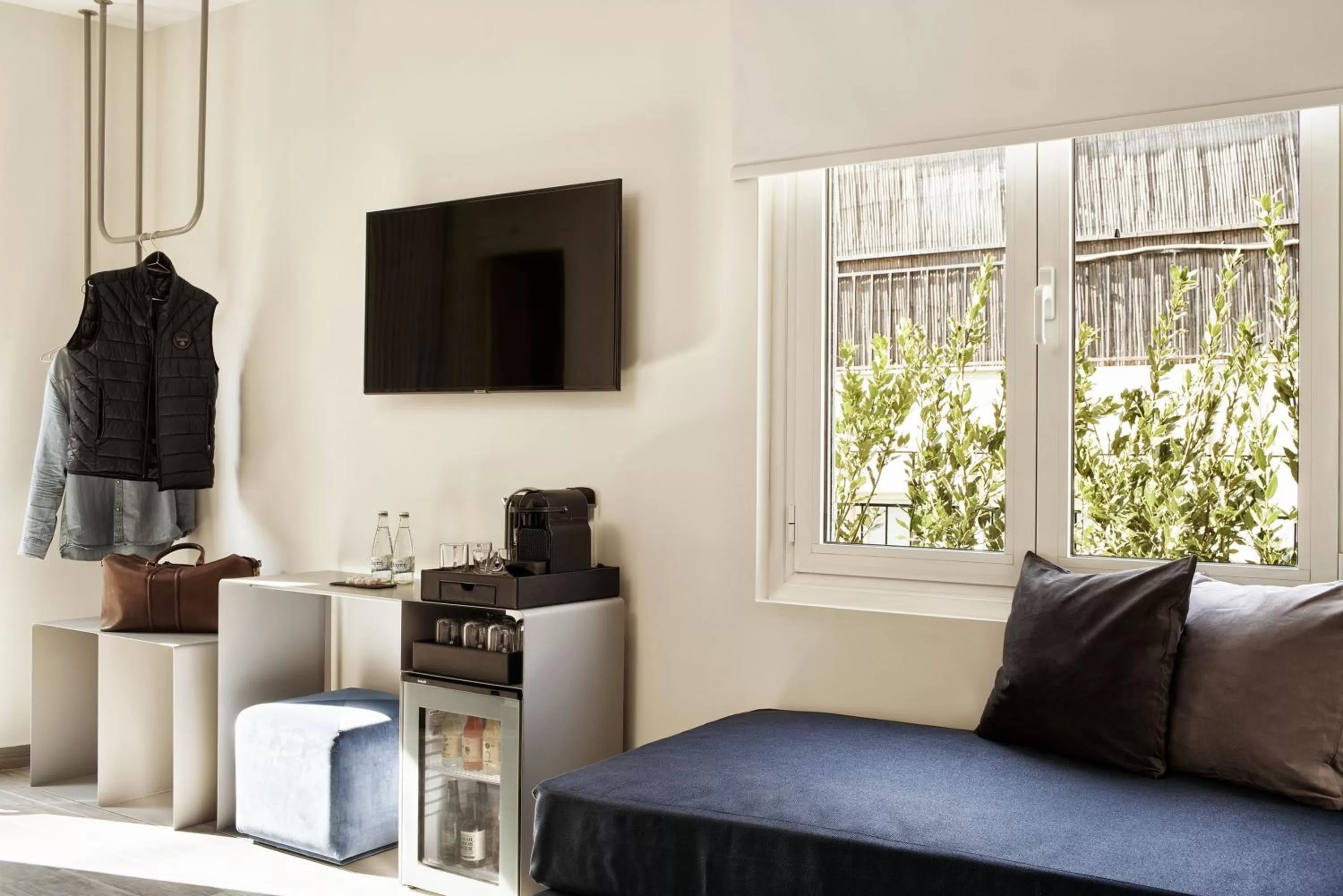 TV and multimedia in Athens4