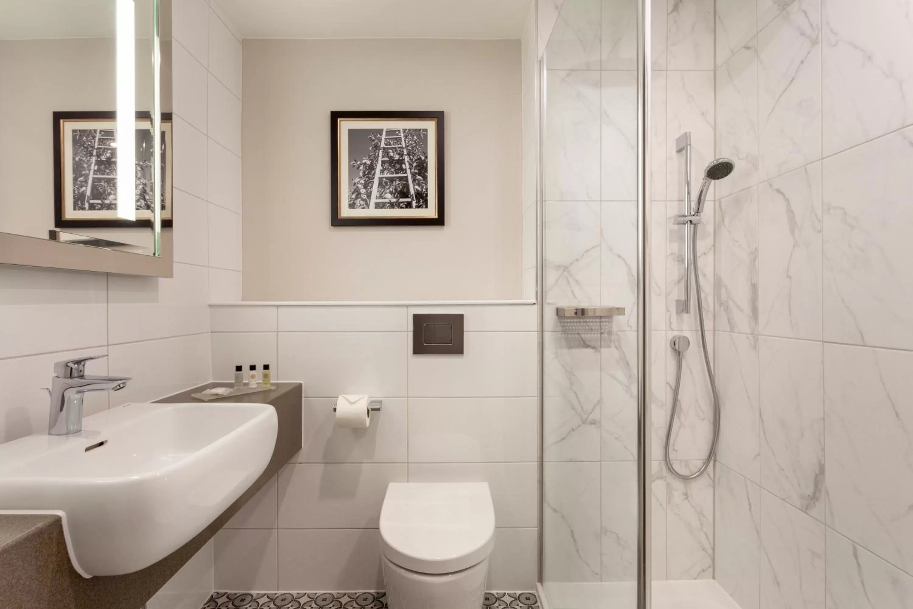 Bathroom in Bridgewood Manor Hotel & Spa