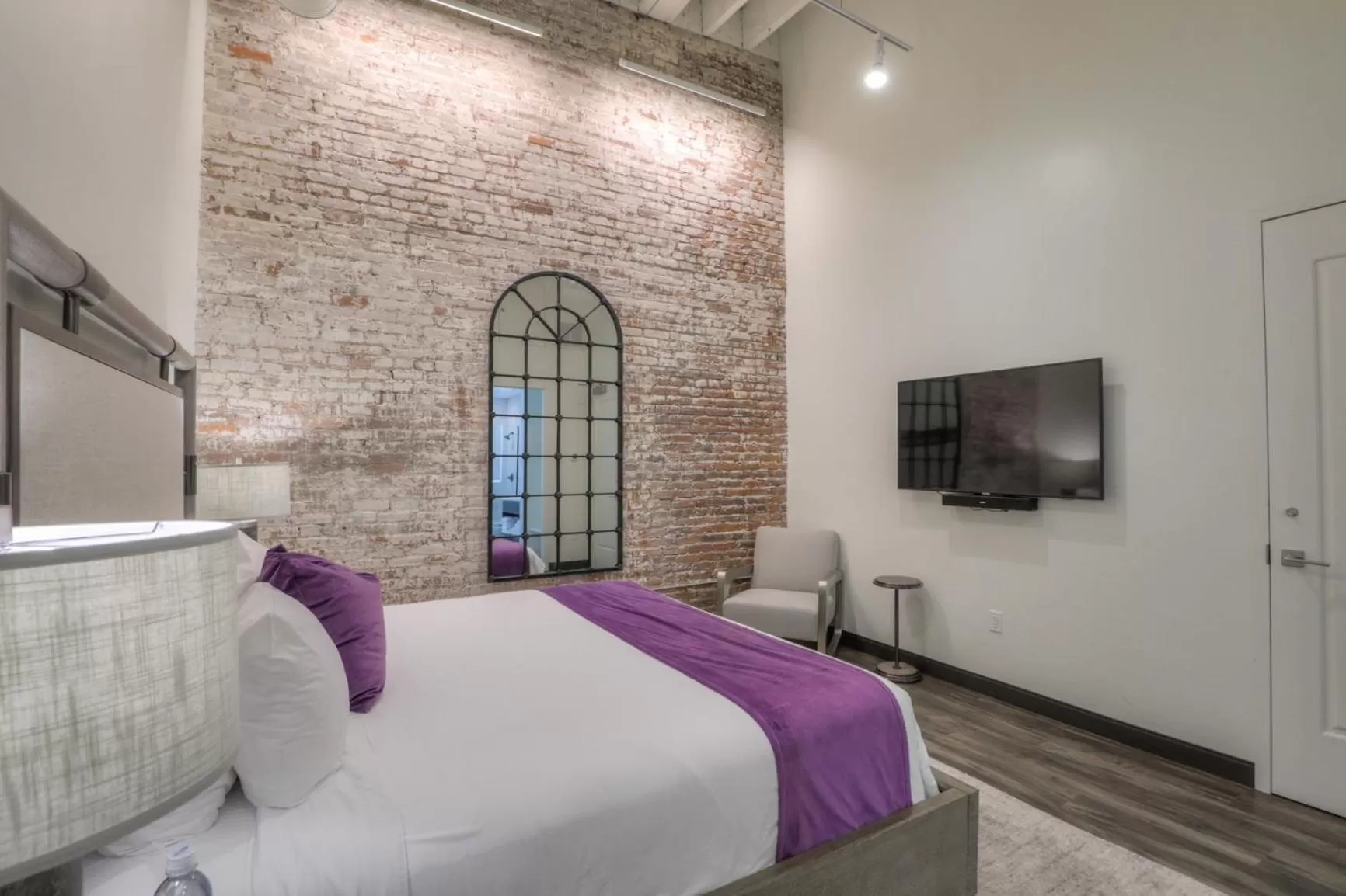 Bed in Studio 154 Hotel