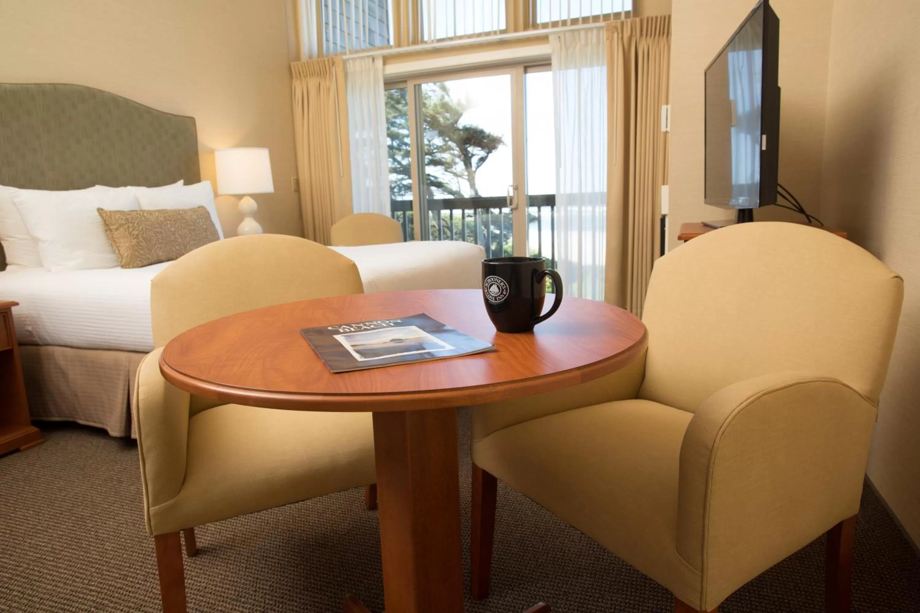 Dining area, Seating Area in Schooner's Cove Inn