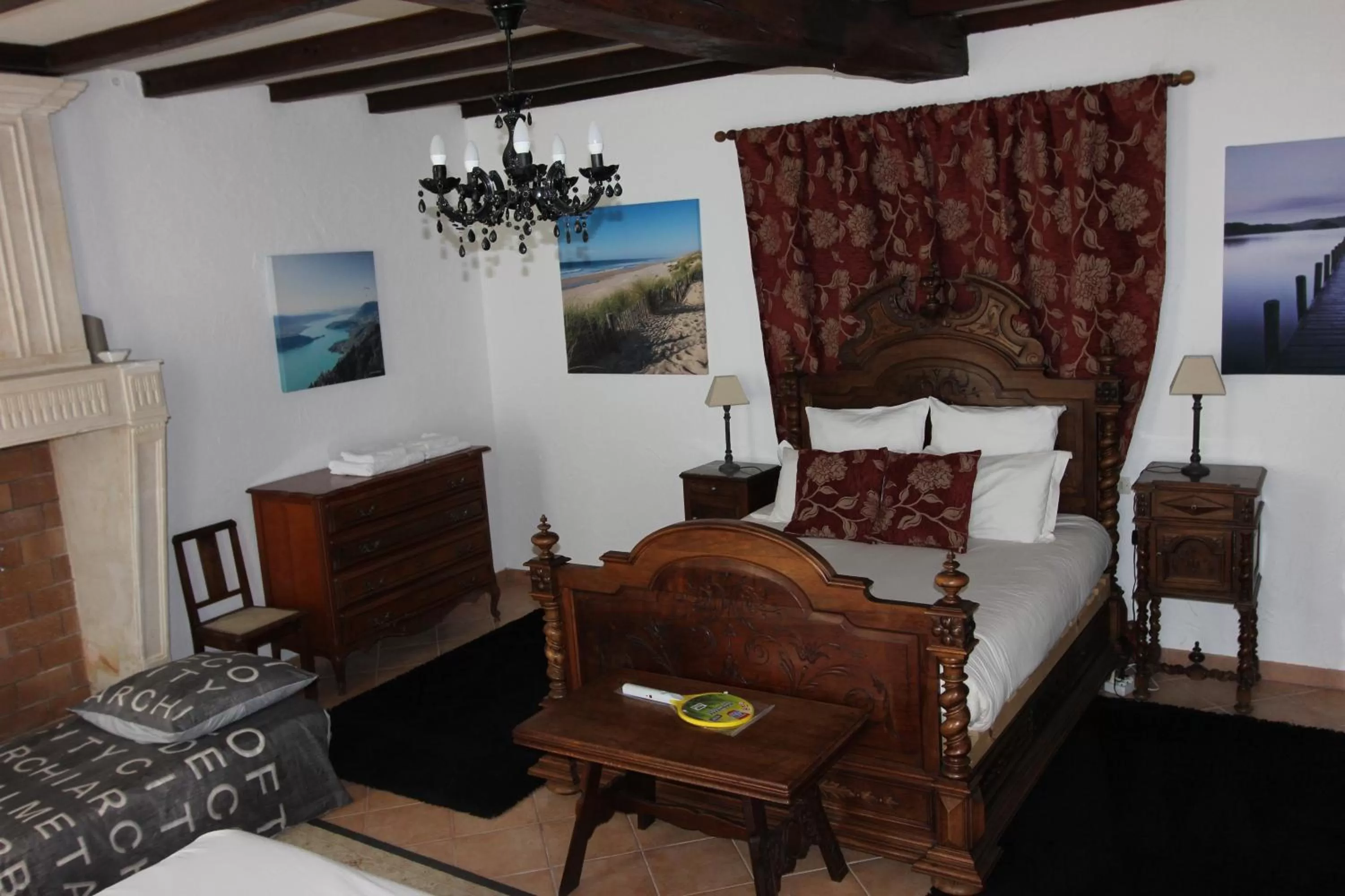 Seating Area in La Charentaise des Lilas