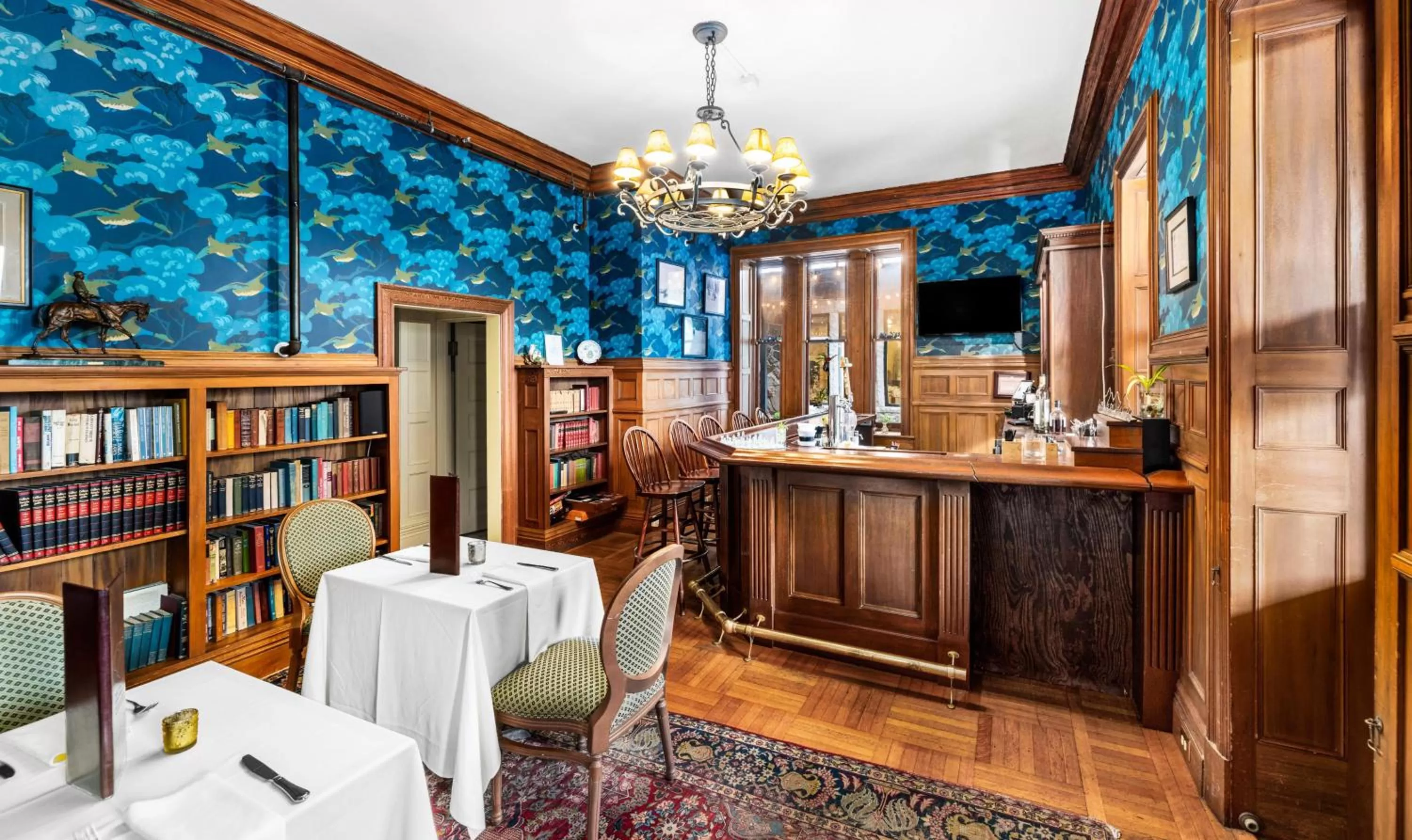 Lounge or bar in The Inn at Erlowest