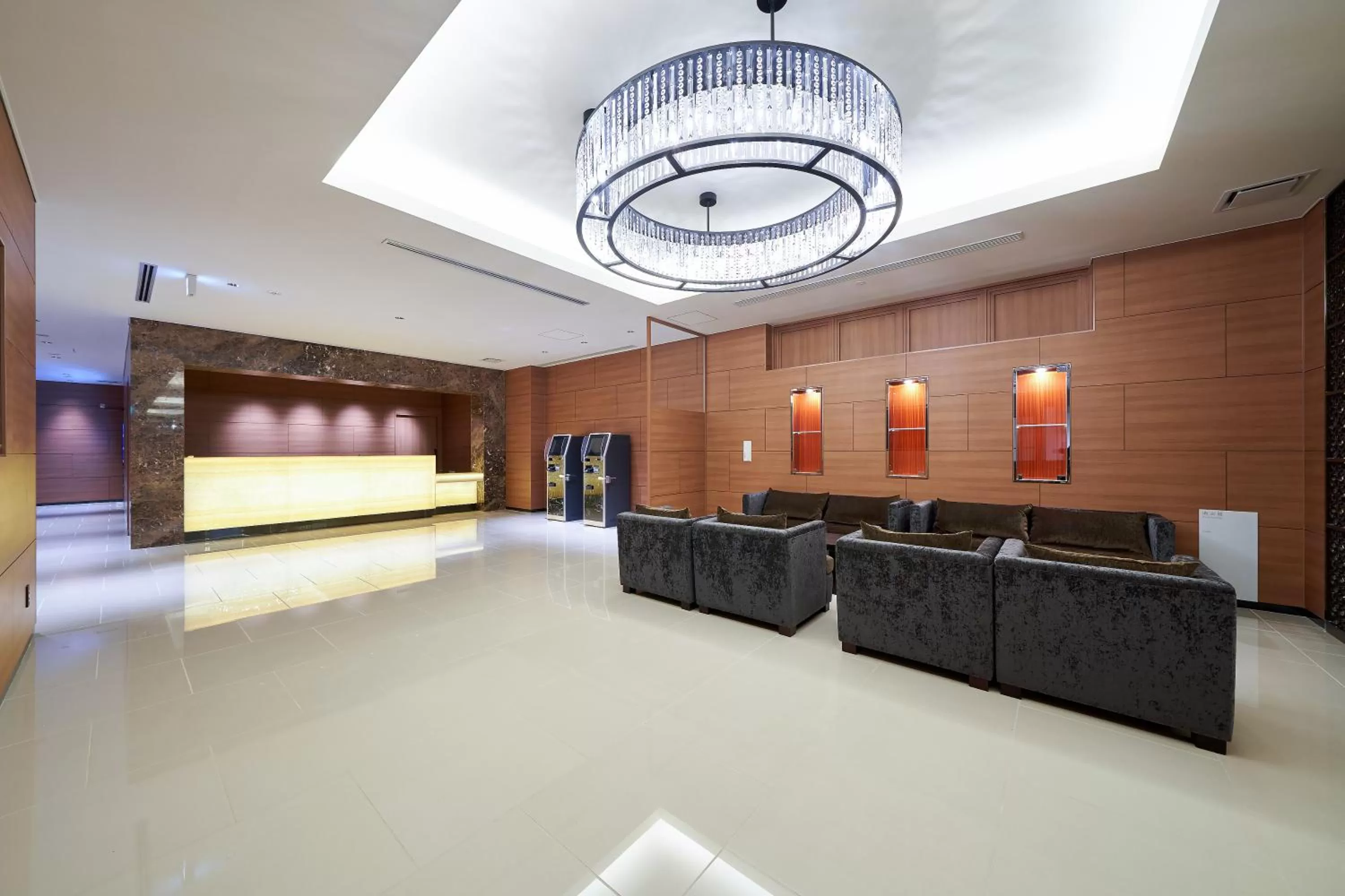 Lobby or reception in Welina Hotel Premier Shinsaibashi