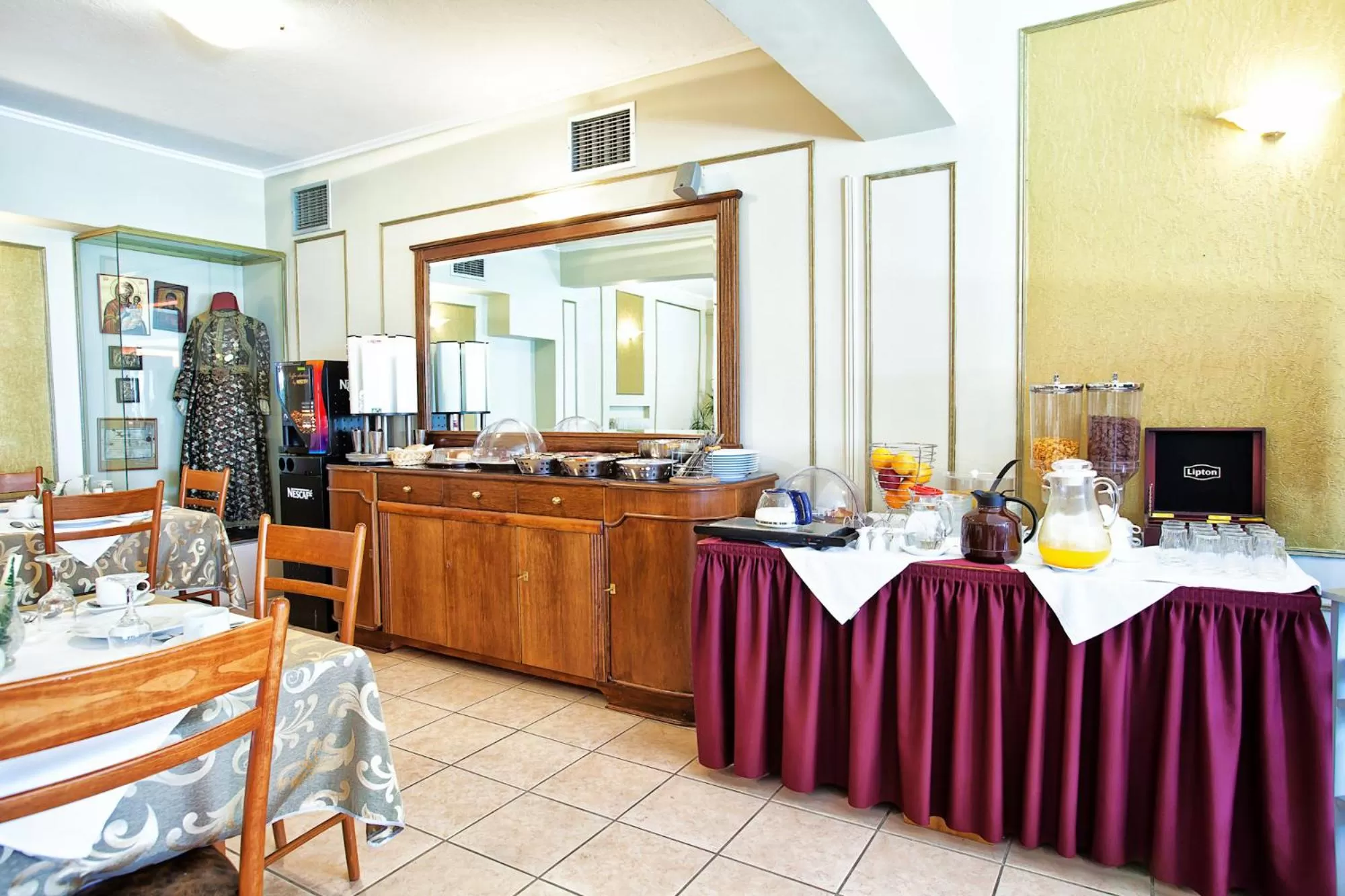 Restaurant/places to eat in Anastassiou Hotel - Bike and motorcycle friendly hotel