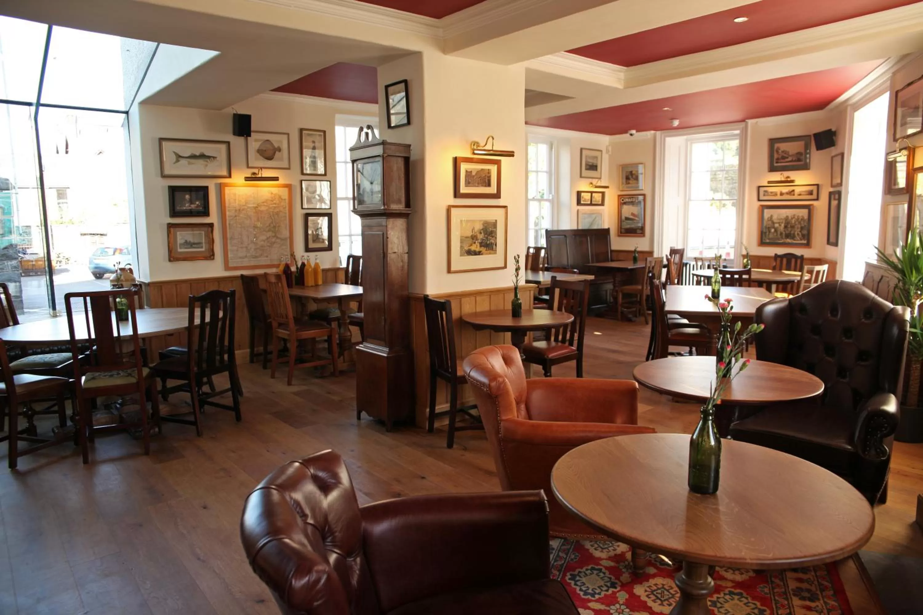 Restaurant/places to eat in The Erskine Arms