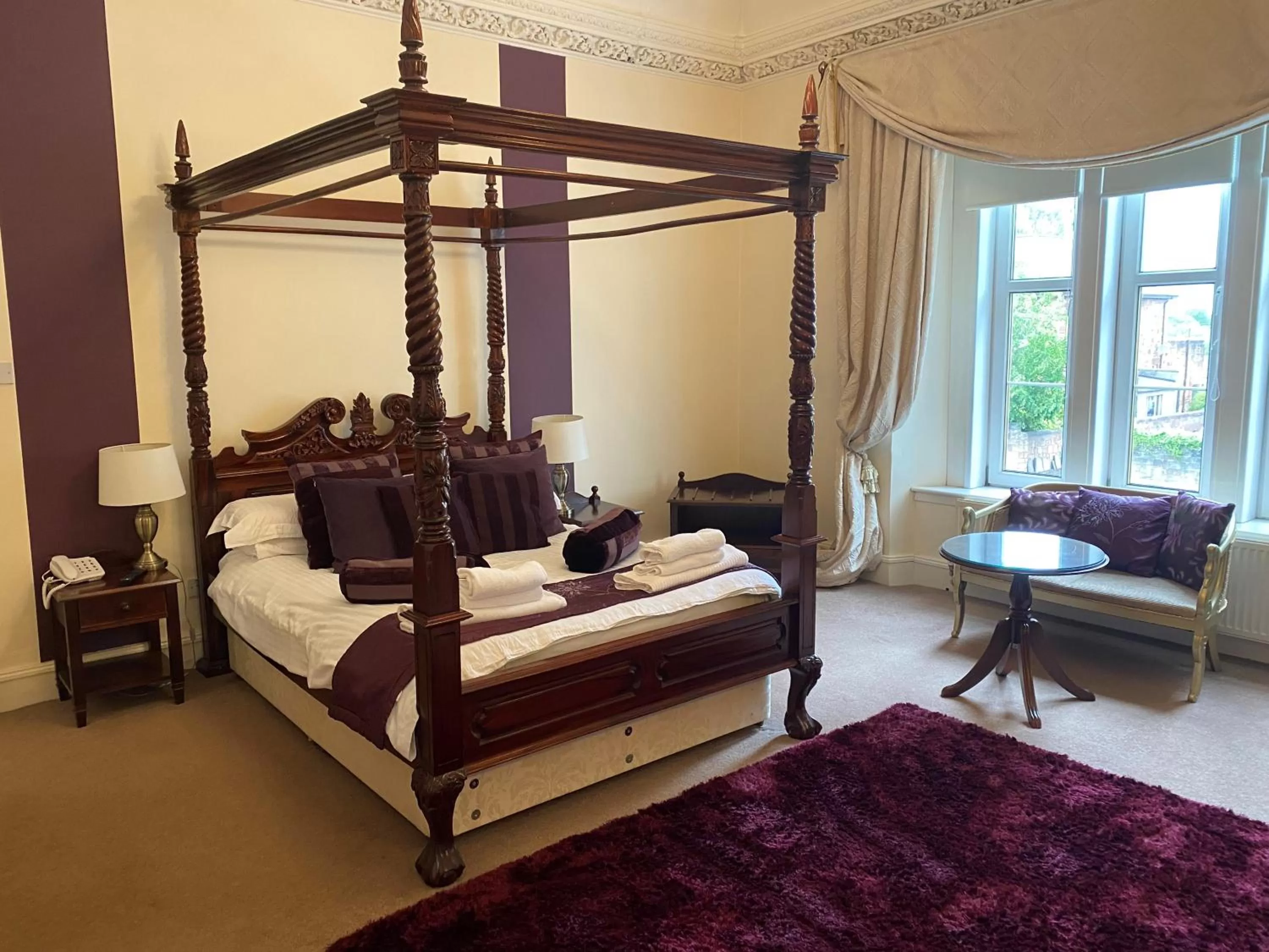 Photo of the whole room, Bed in Avonbridge Hotel