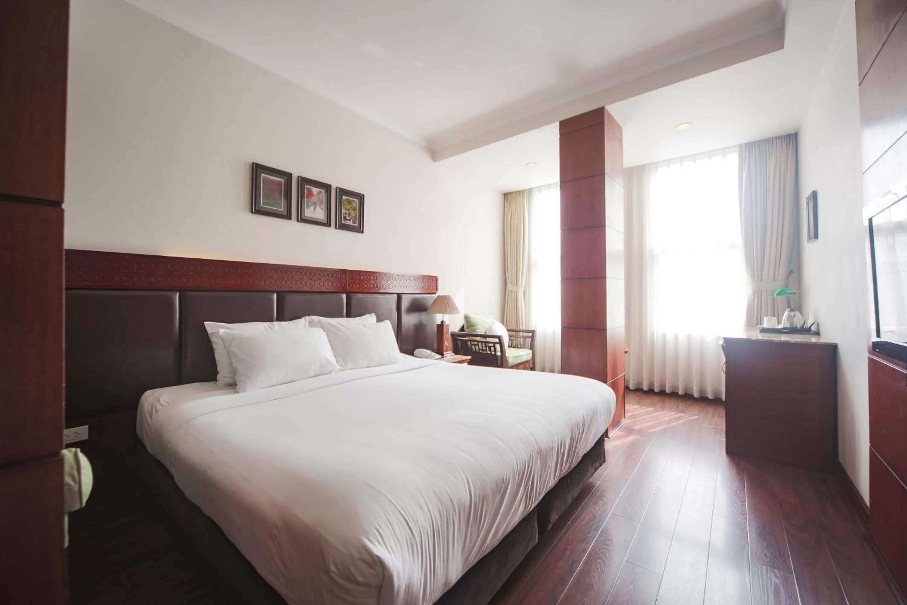 Bedroom, Bed in Hanoi E Central Luxury Hotel & Restaurant