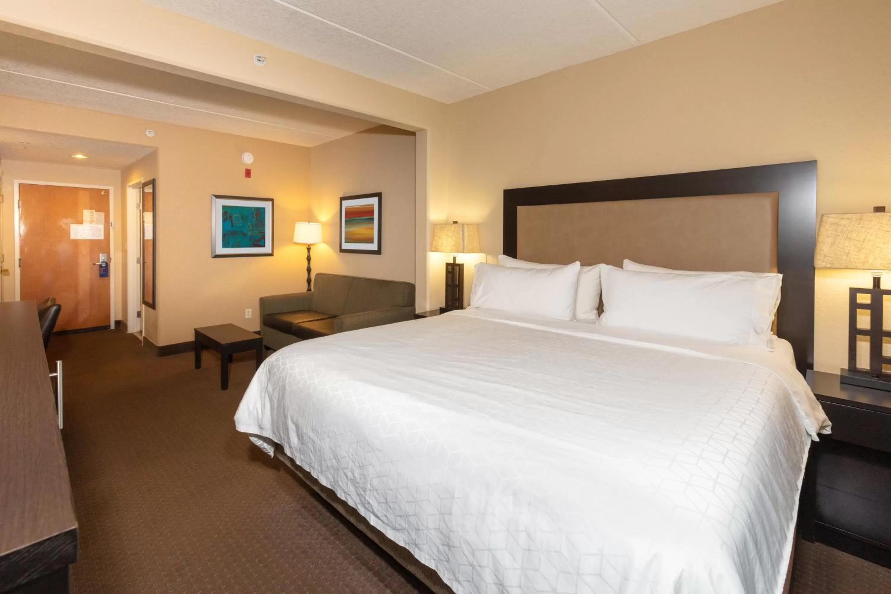 Photo of the whole room, Bed in Holiday Inn Express Hotel & Suites Jacksonville Airport by IHG