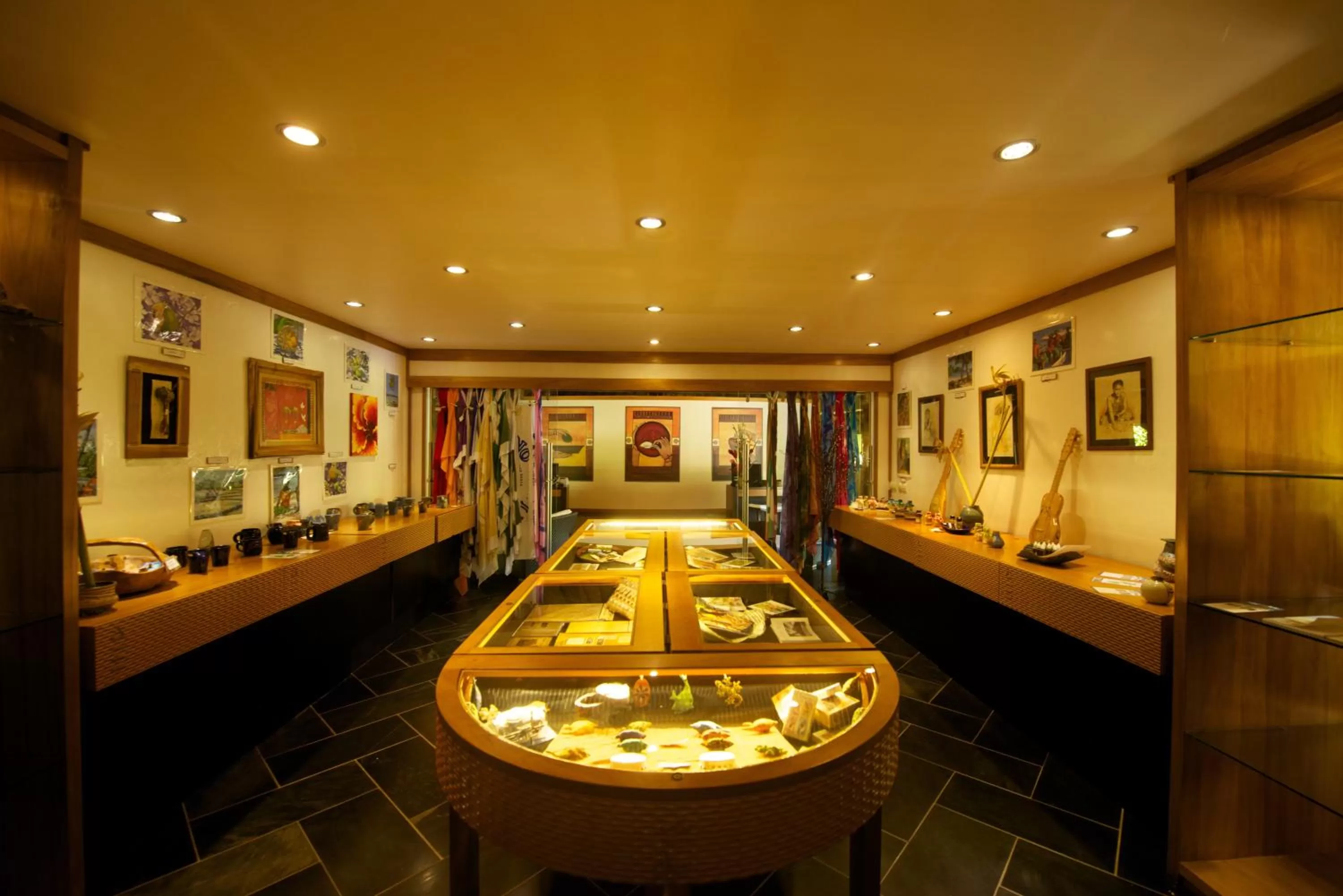 On-site shops in Maitai Lapita Village Huahine