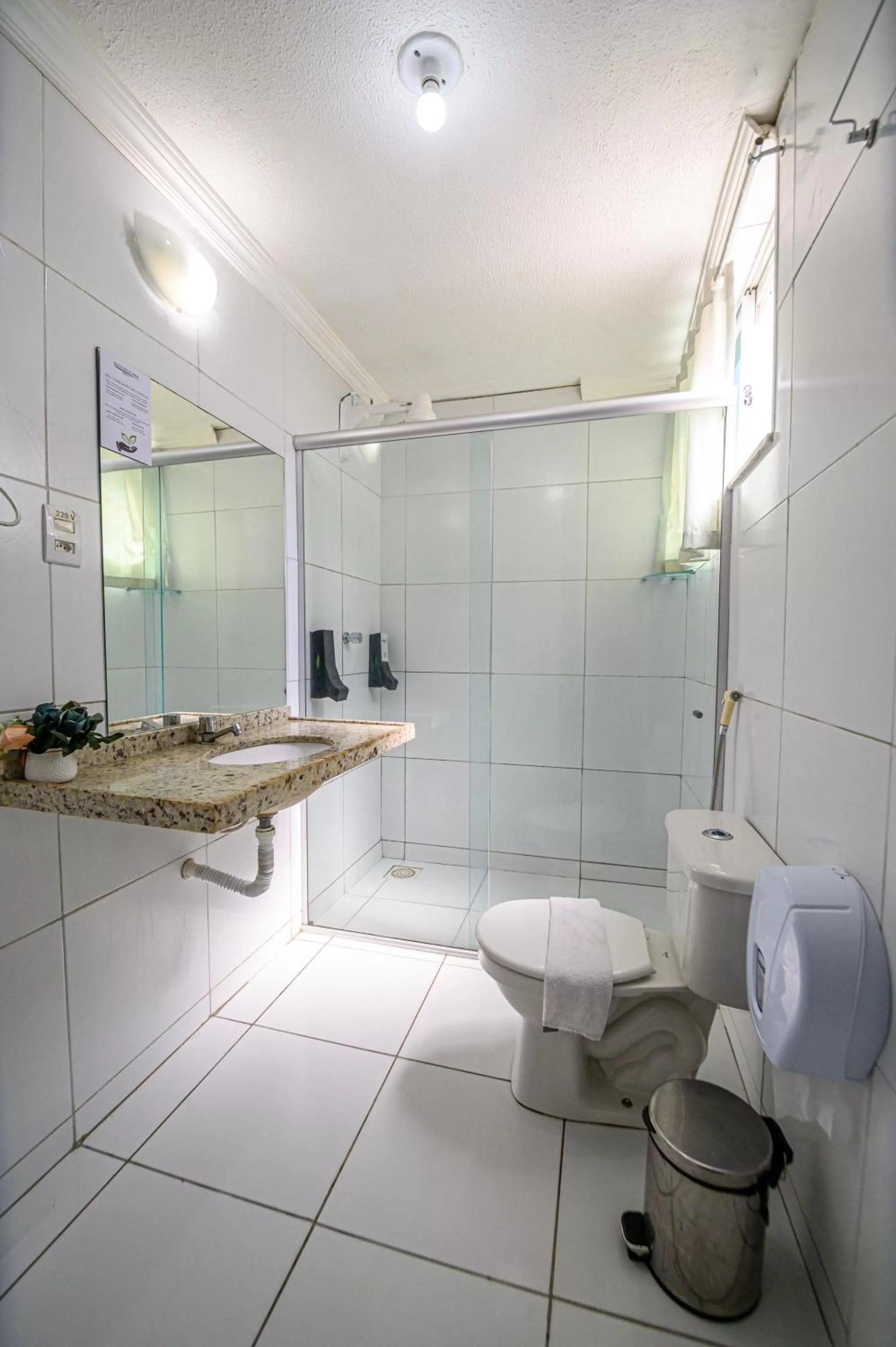 Bathroom in Hotel Rotorua inn Fortaleza - Beira Mar