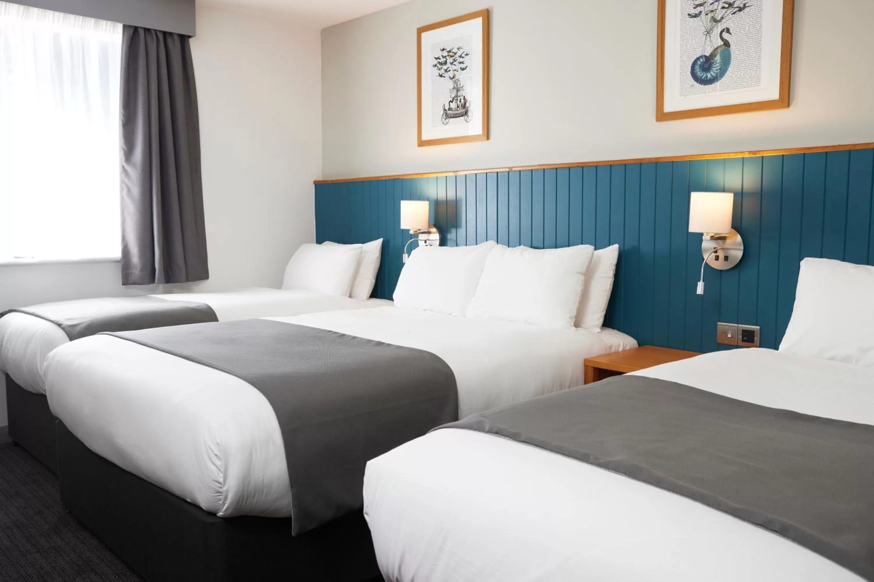 Bedroom, Bed in Holmfield Arms by Greene King Inns