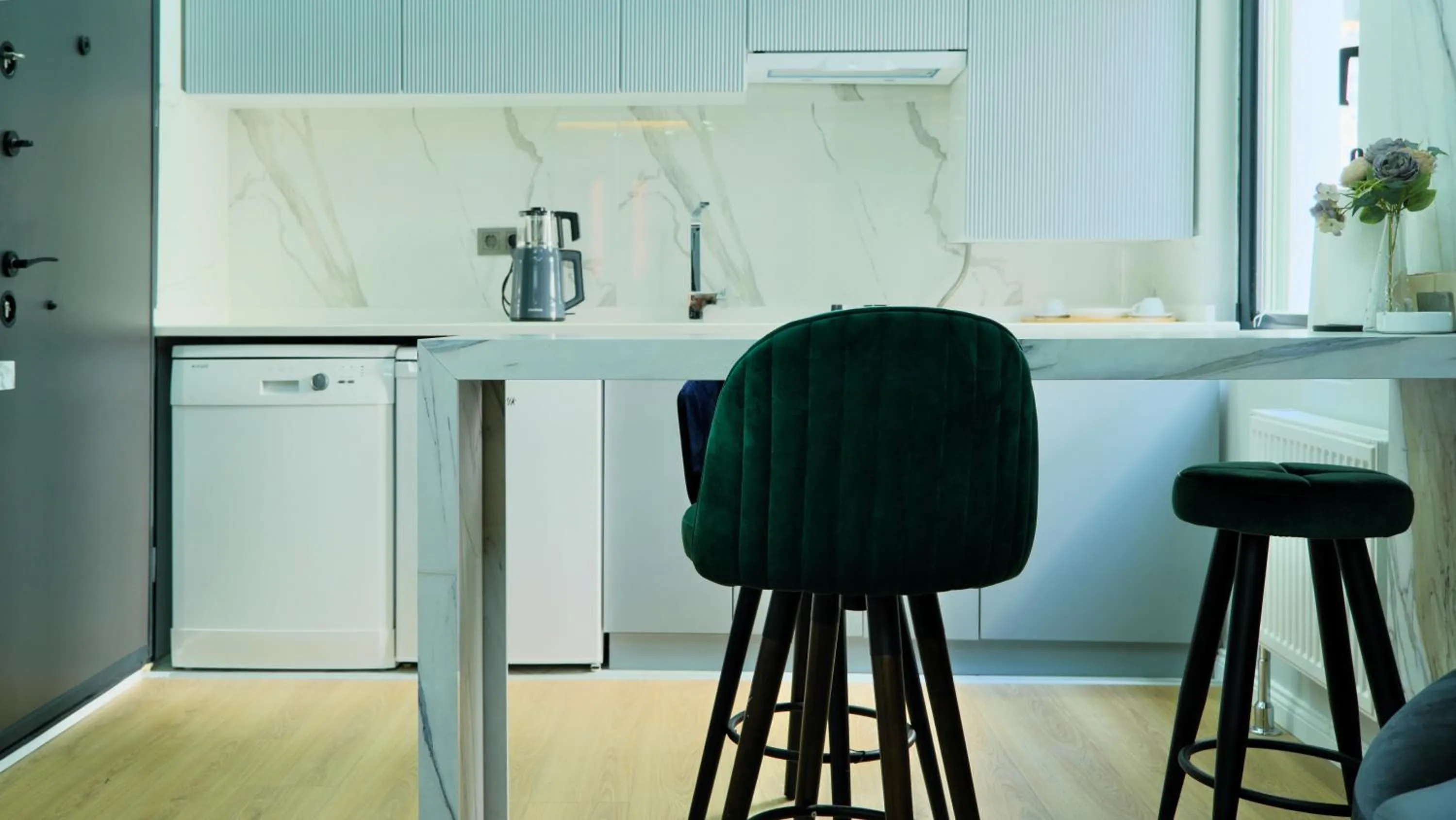 Coffee/tea facilities in MyKent Hotel