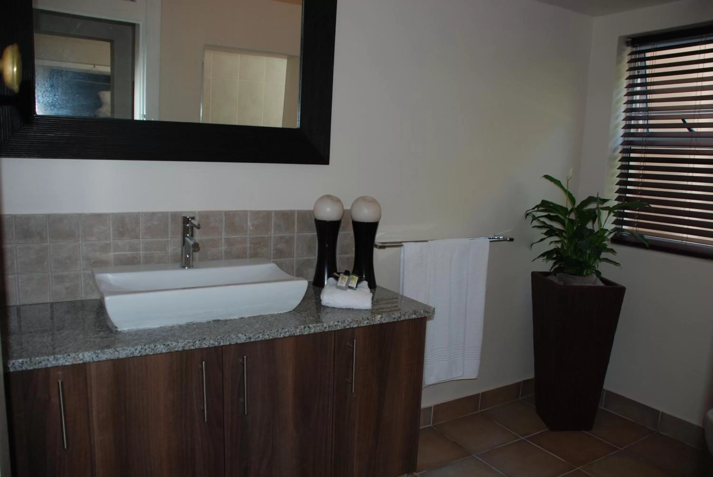 Bathroom in 268 On Ridge Guesthouse