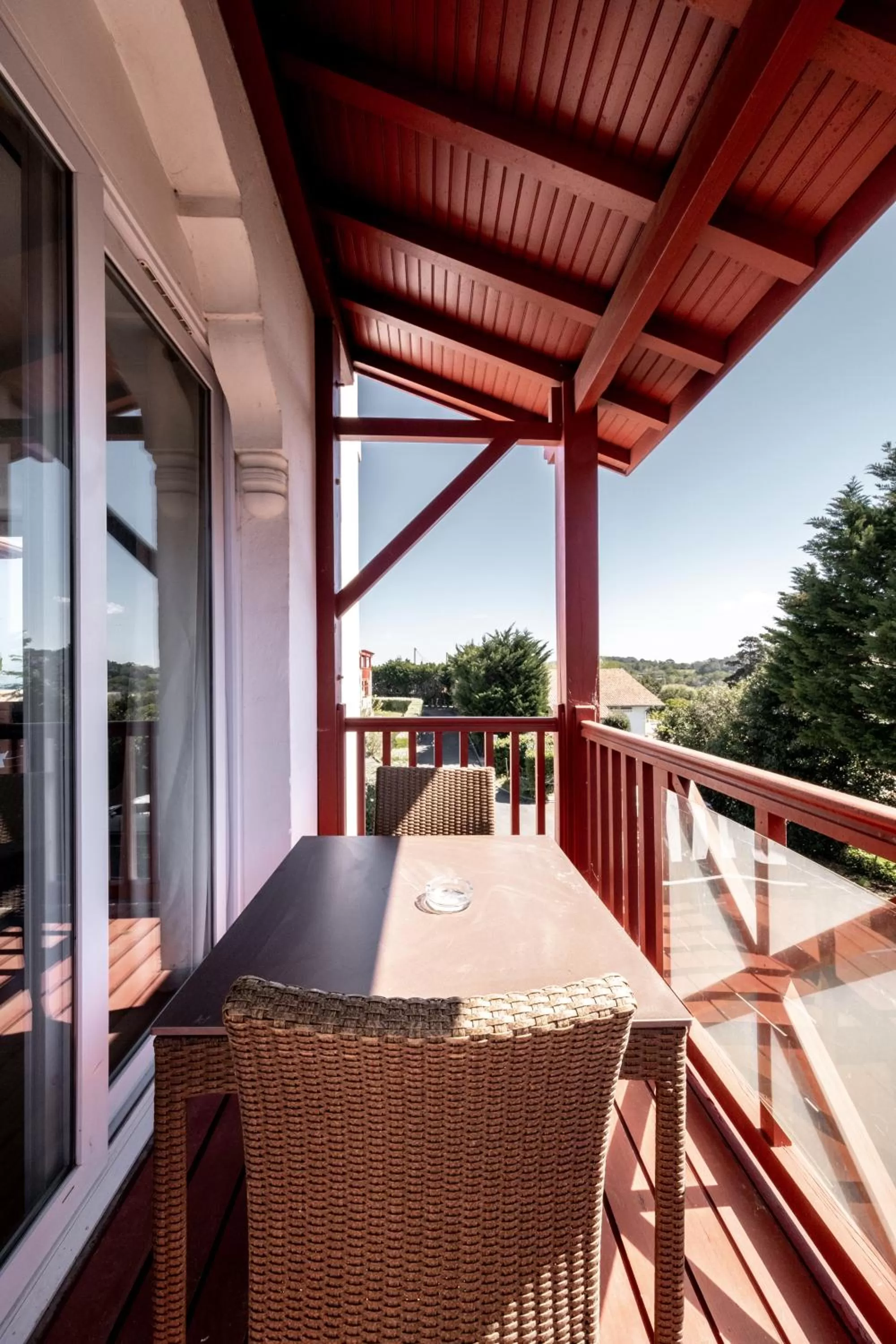 Balcony/Terrace in Résidence Chateau d'Acotz - Avec piscine à 600m des plages à Saint-Jean-de-Luz
