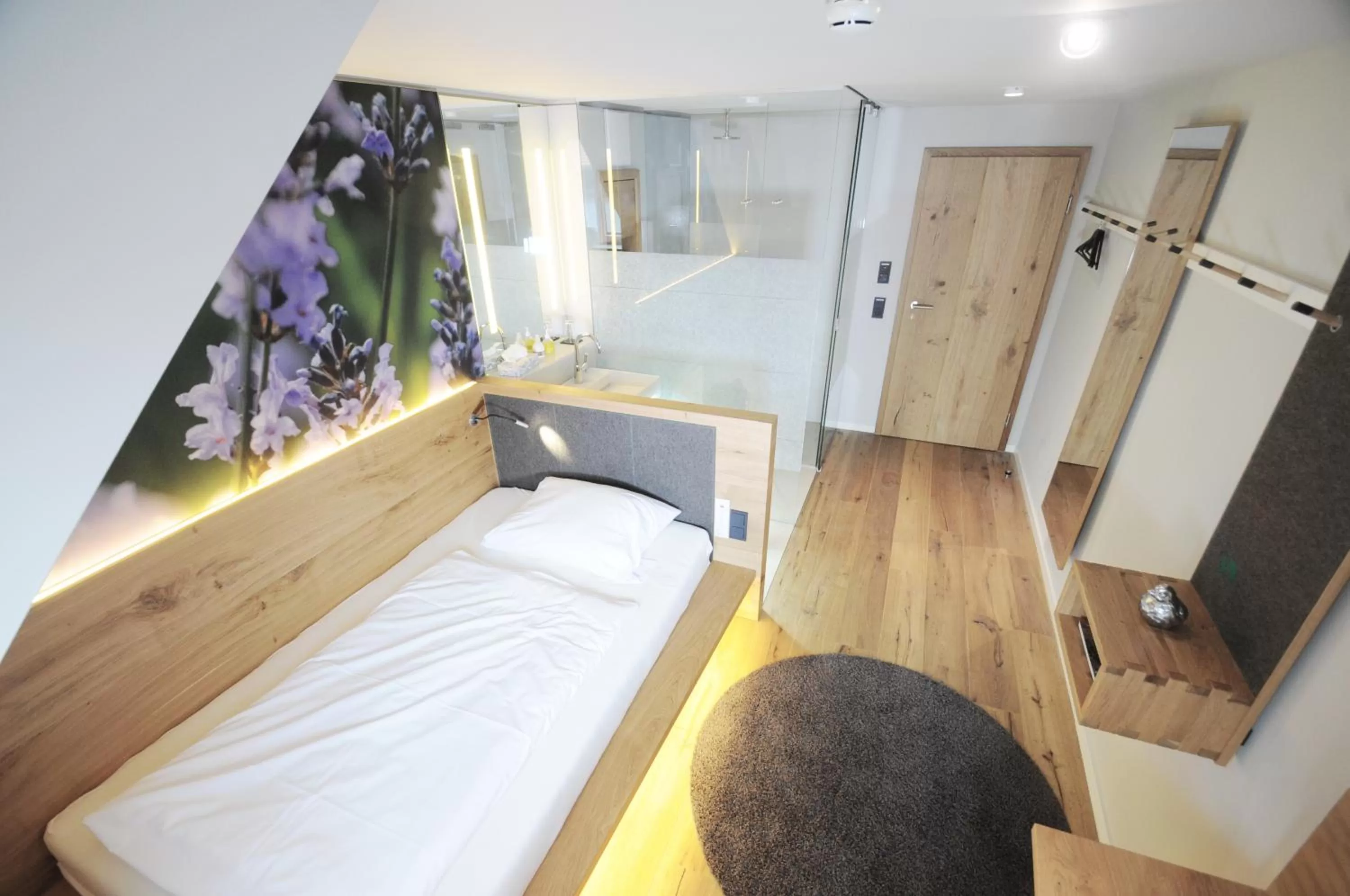 Bedroom, Bed in Hotel Waldvogel